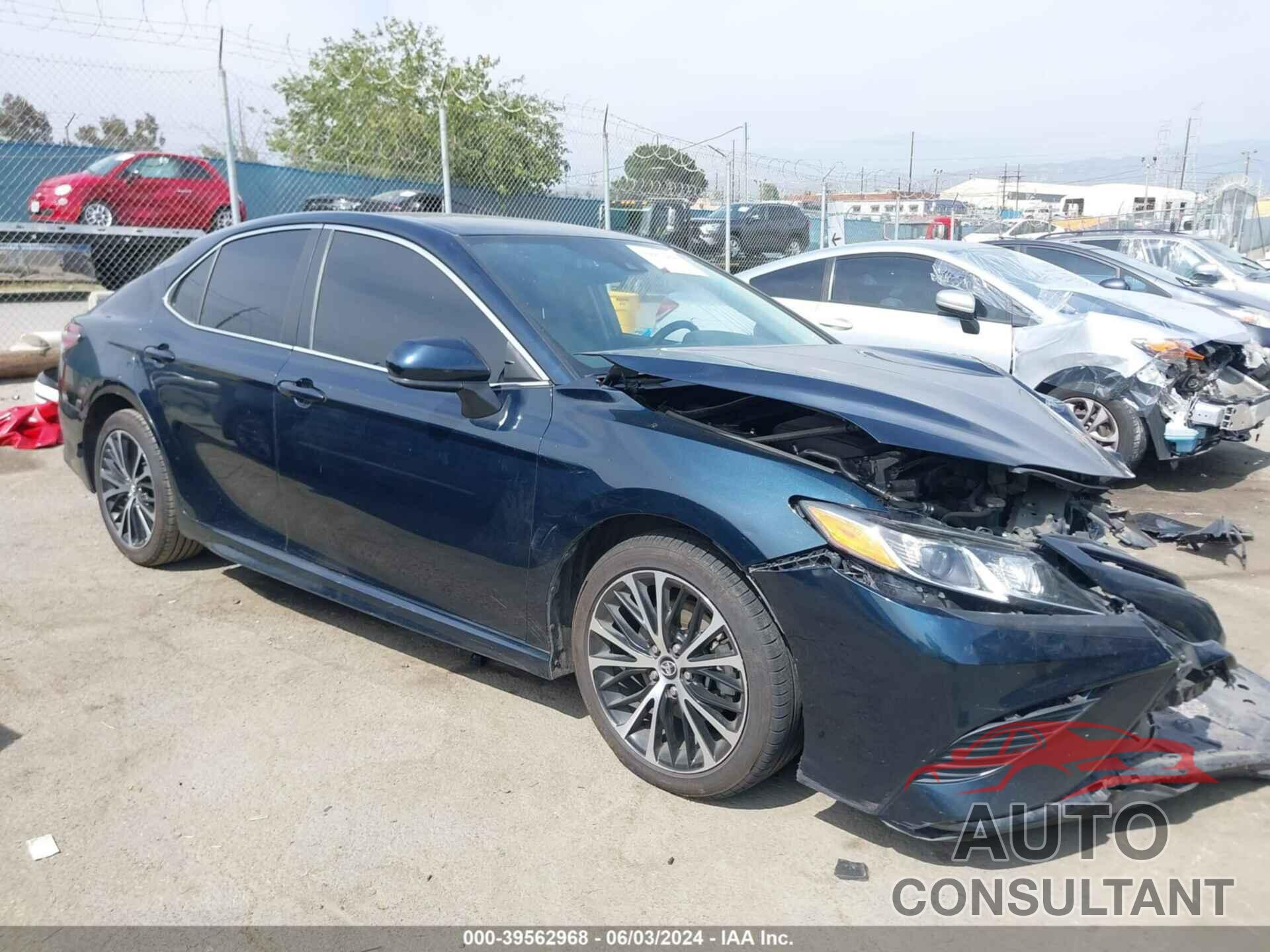 TOYOTA CAMRY 2020 - 4T1G11AK2LU932811