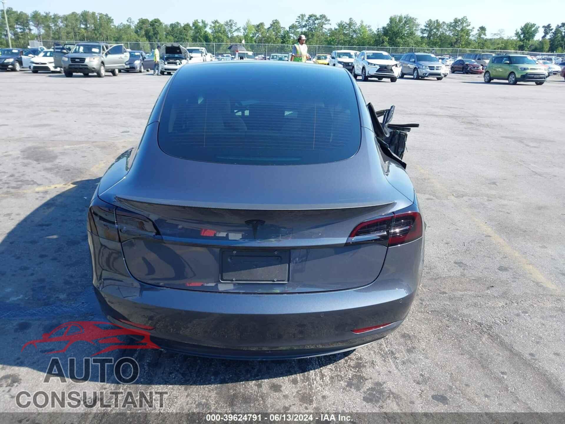 TESLA MODEL 3 2021 - 5YJ3E1EA1MF920569