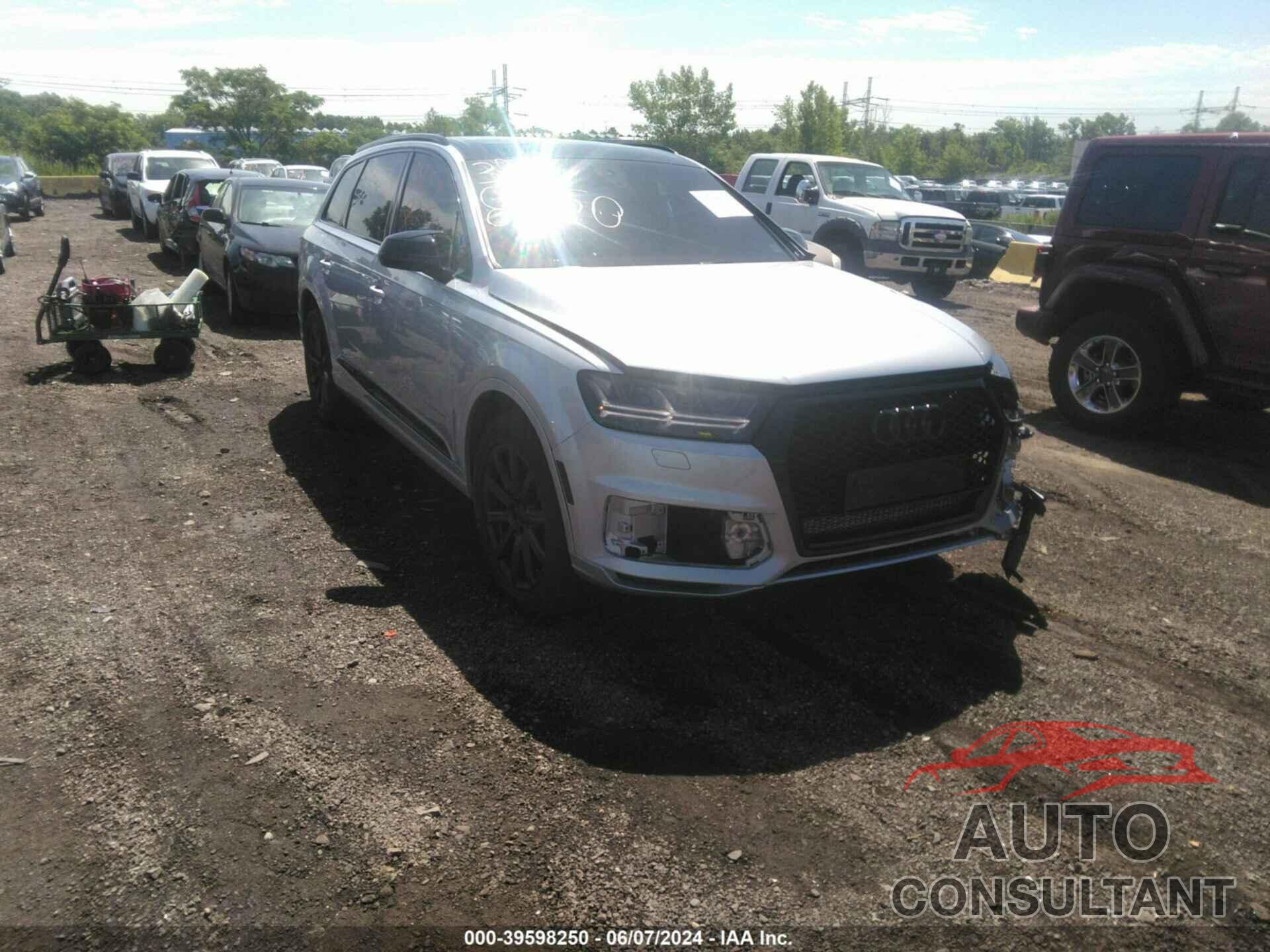 AUDI Q7 2019 - WA1LHAF73KD048100