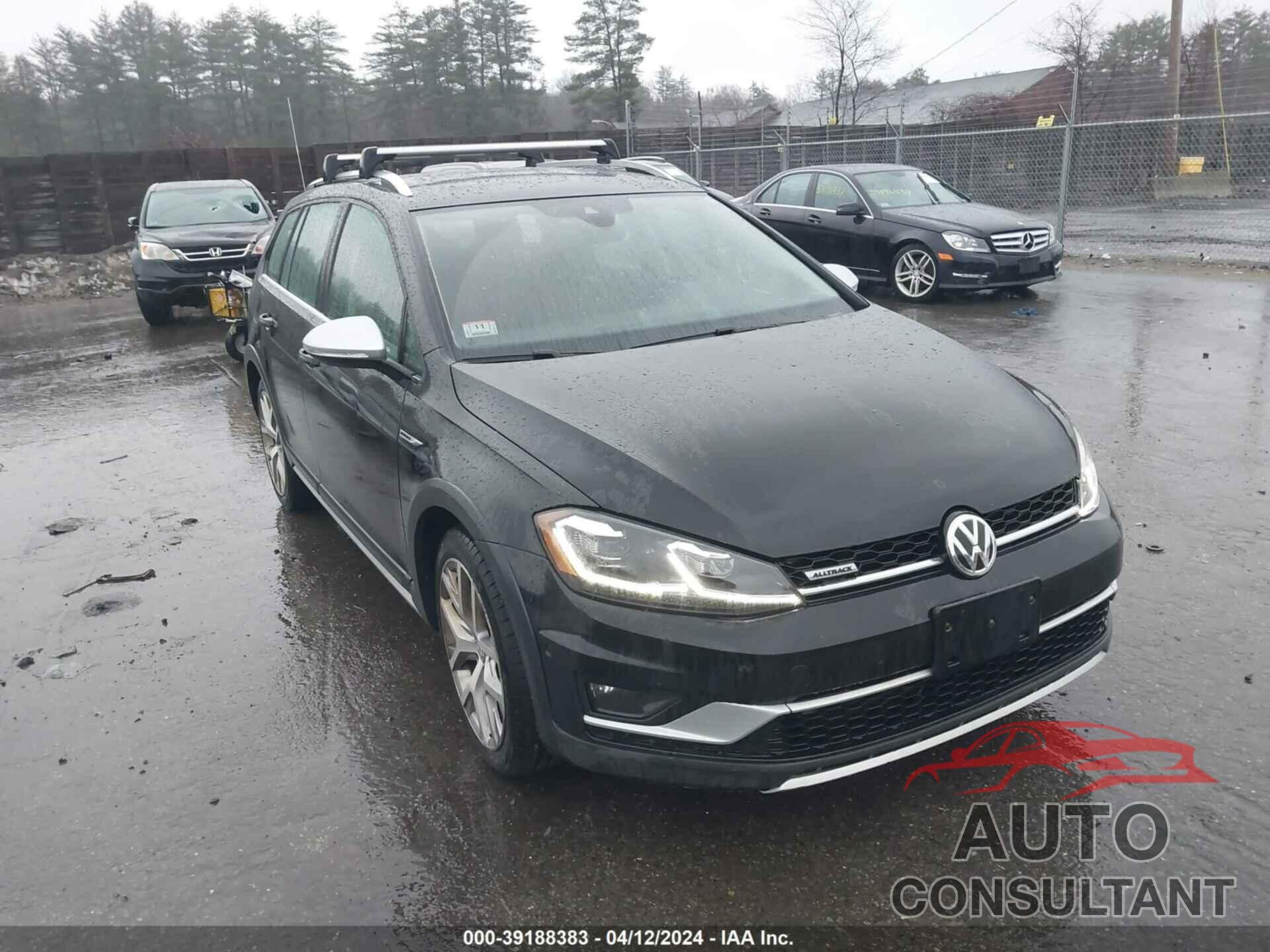 VOLKSWAGEN GOLF ALLTRACK 2018 - 3VWH17AU1JM753915