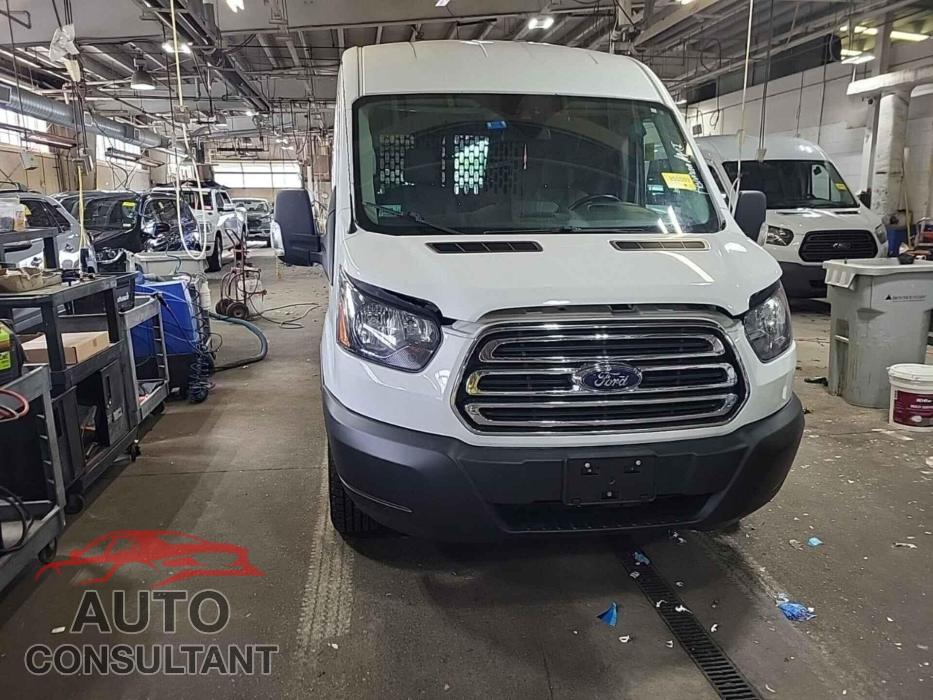 FORD TRANSIT 2019 - 1FTYR2CM3KKB13063