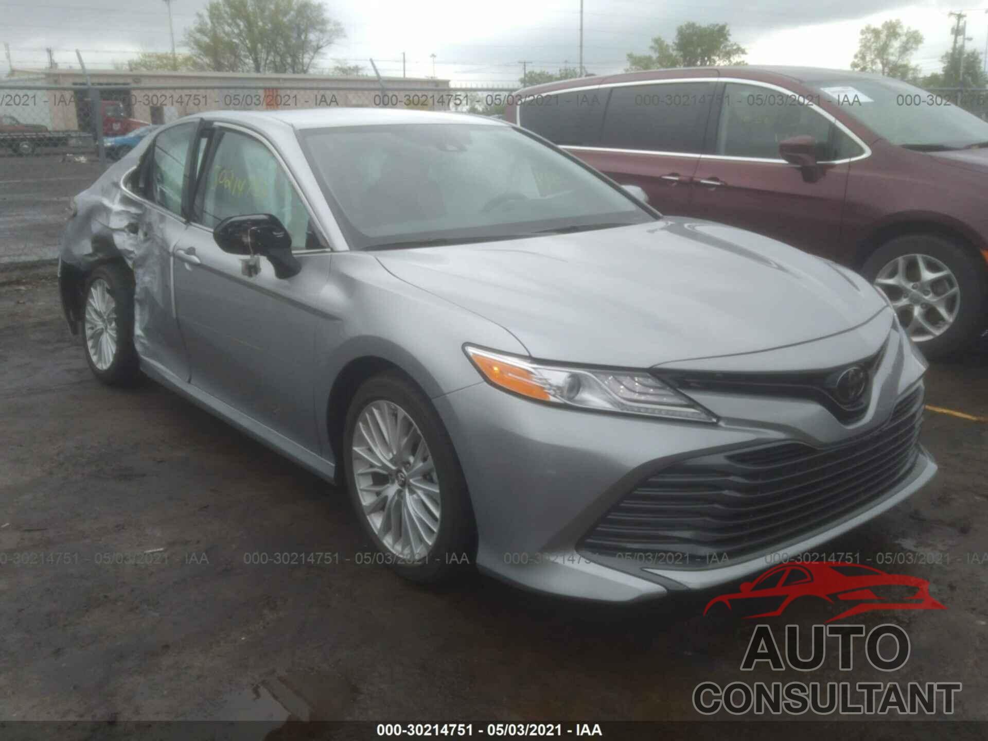 TOYOTA CAMRY 2019 - 4T1B11HK4KU294527
