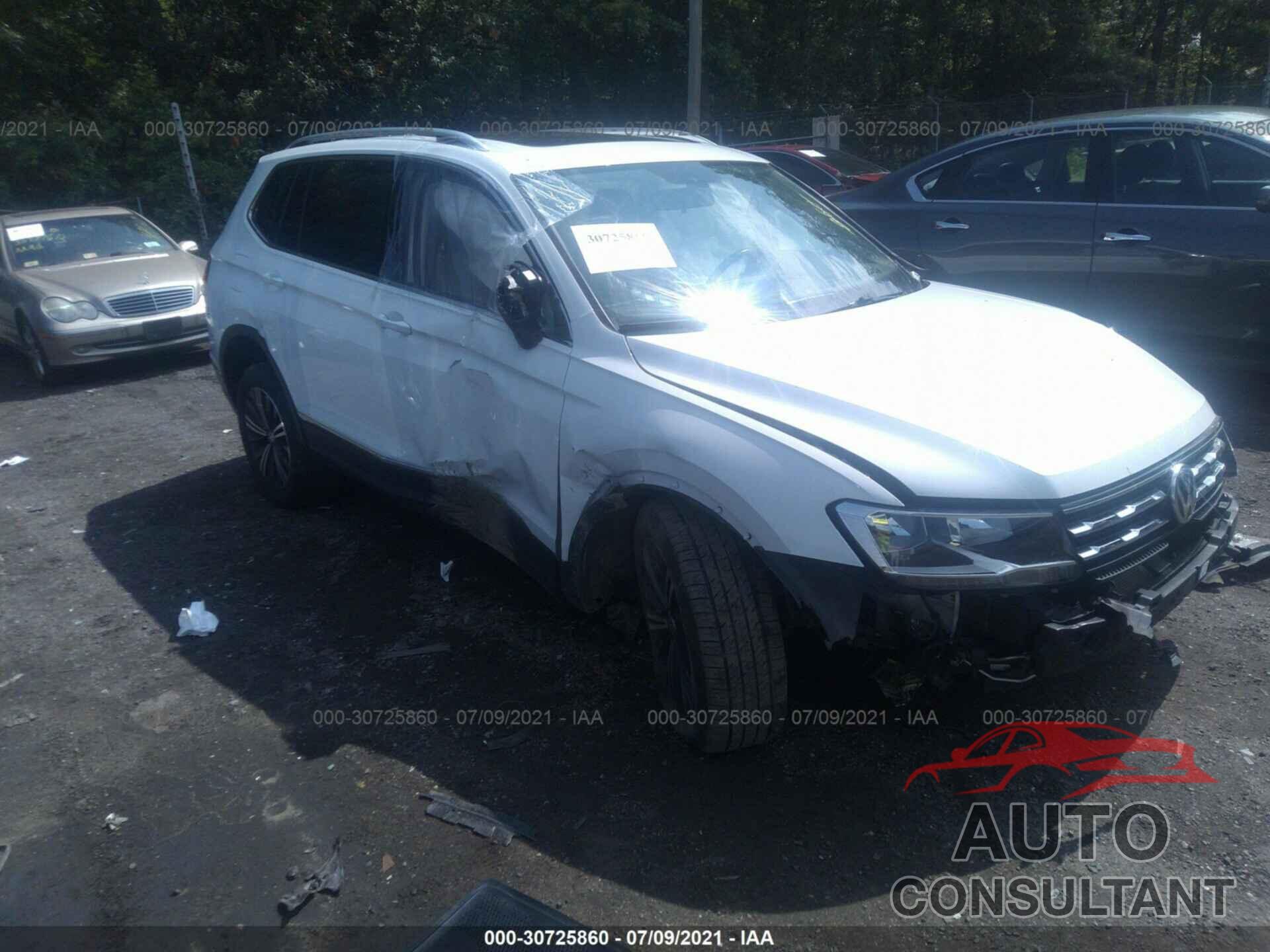 VOLKSWAGEN TIGUAN 2018 - 3VV3B7AX4JM025575