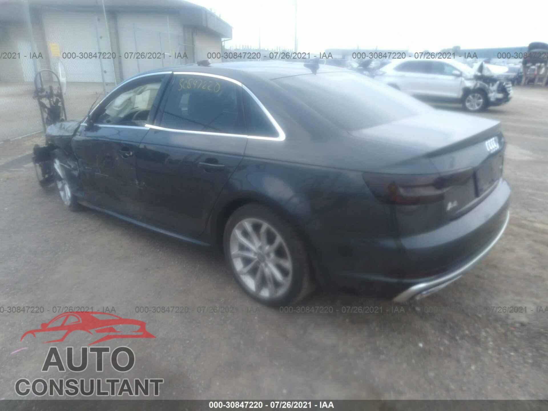 AUDI A4 2019 - WAUDNAF4XKN007723