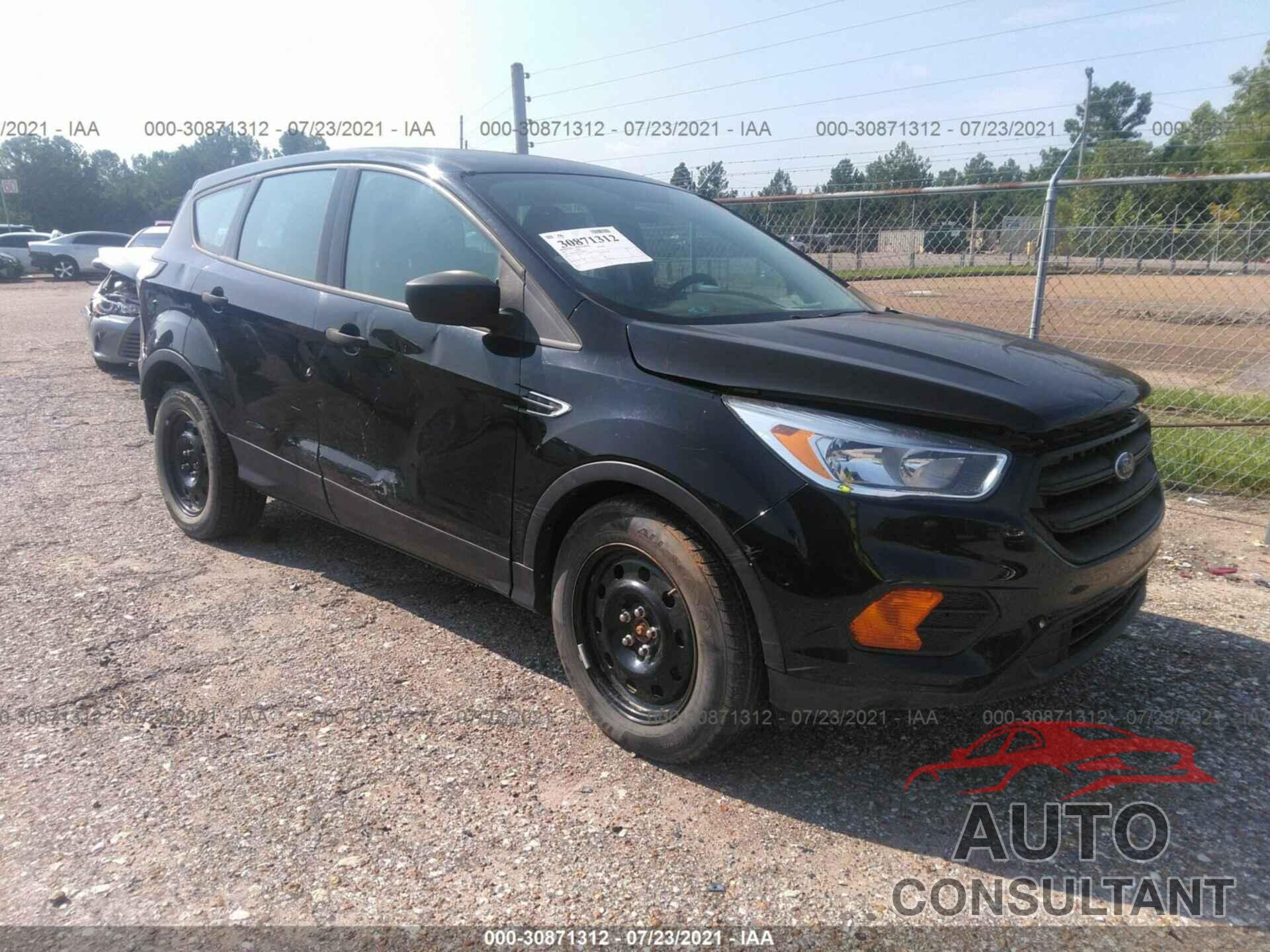 FORD ESCAPE 2017 - 1FMCU0F7XHUC49234