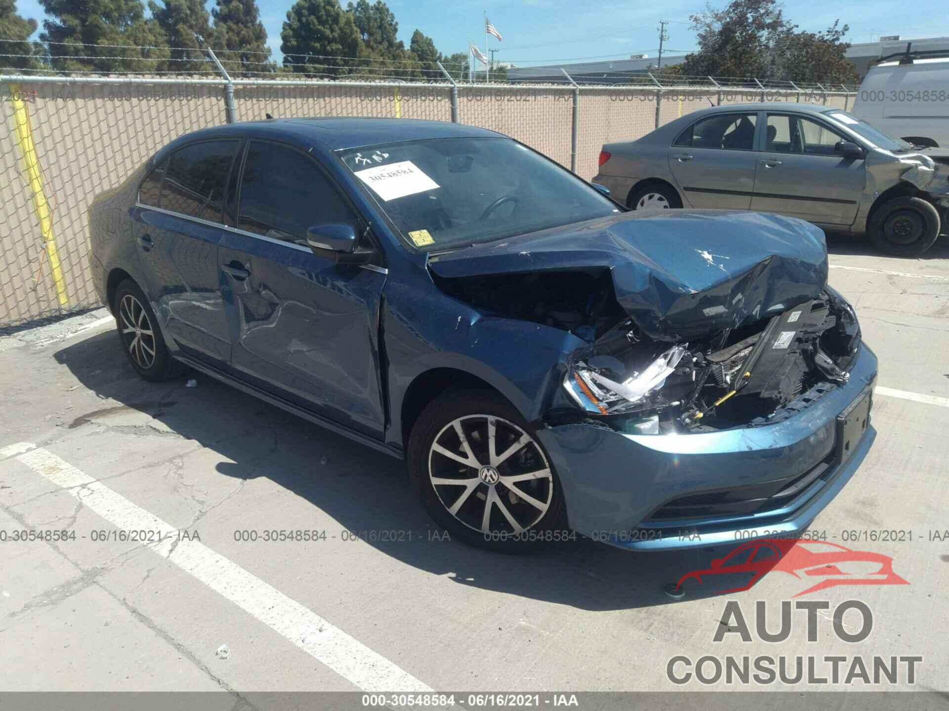 VOLKSWAGEN JETTA 2017 - 3VWDB7AJXHM297649