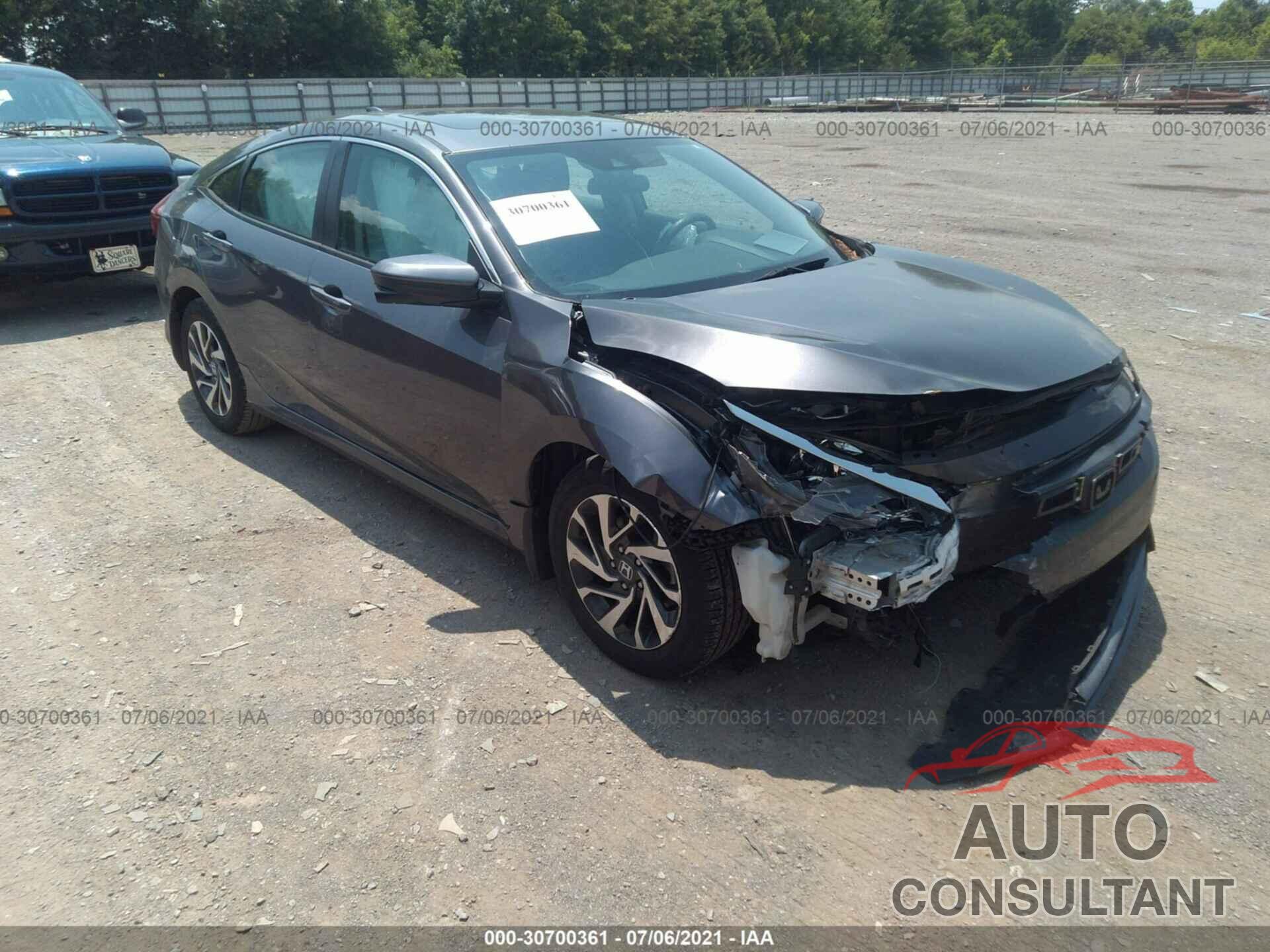 HONDA CIVIC SEDAN 2017 - 19XFC2F84HE007742