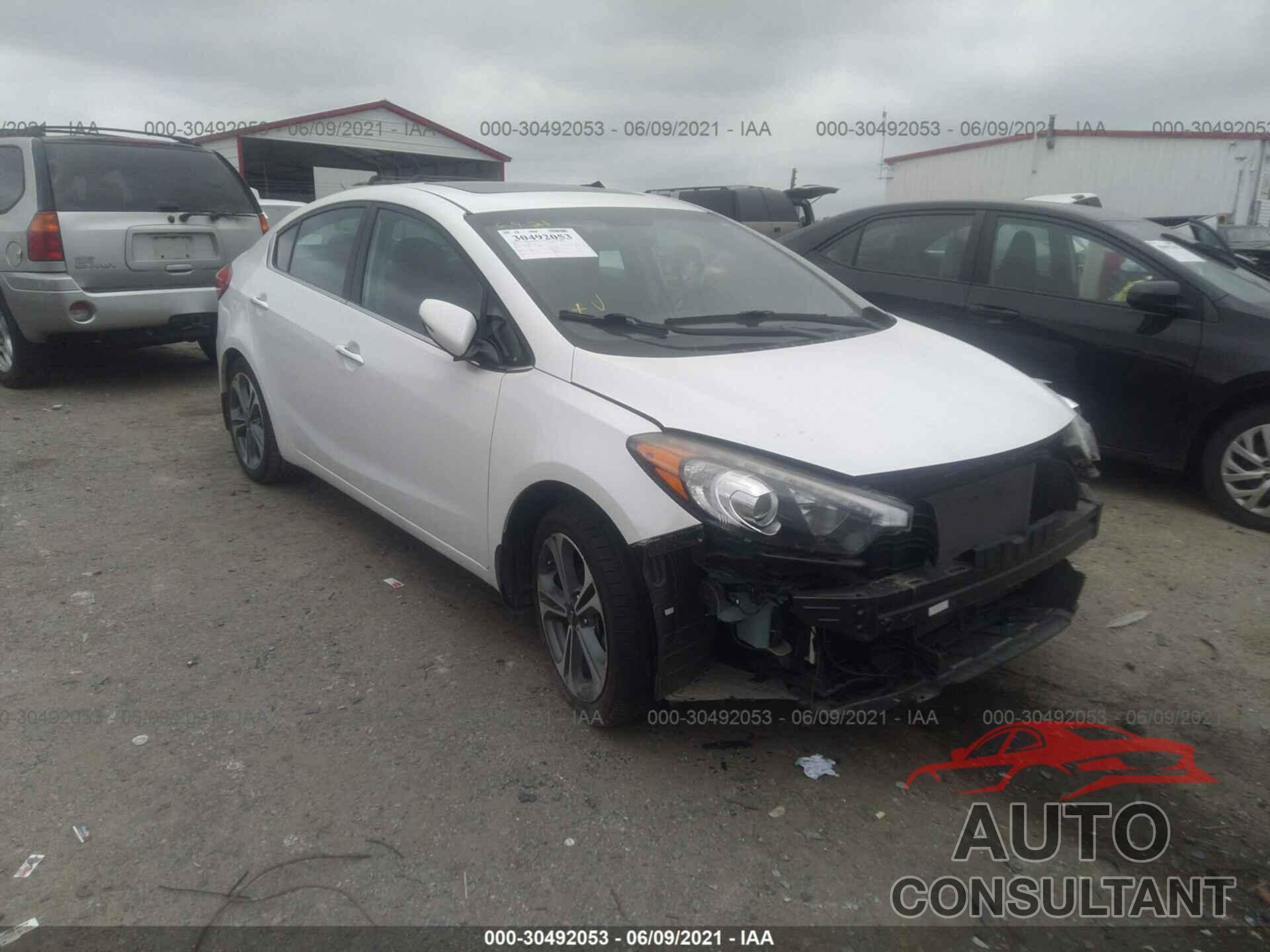 KIA FORTE 2016 - KNAFZ4A8XG5547430