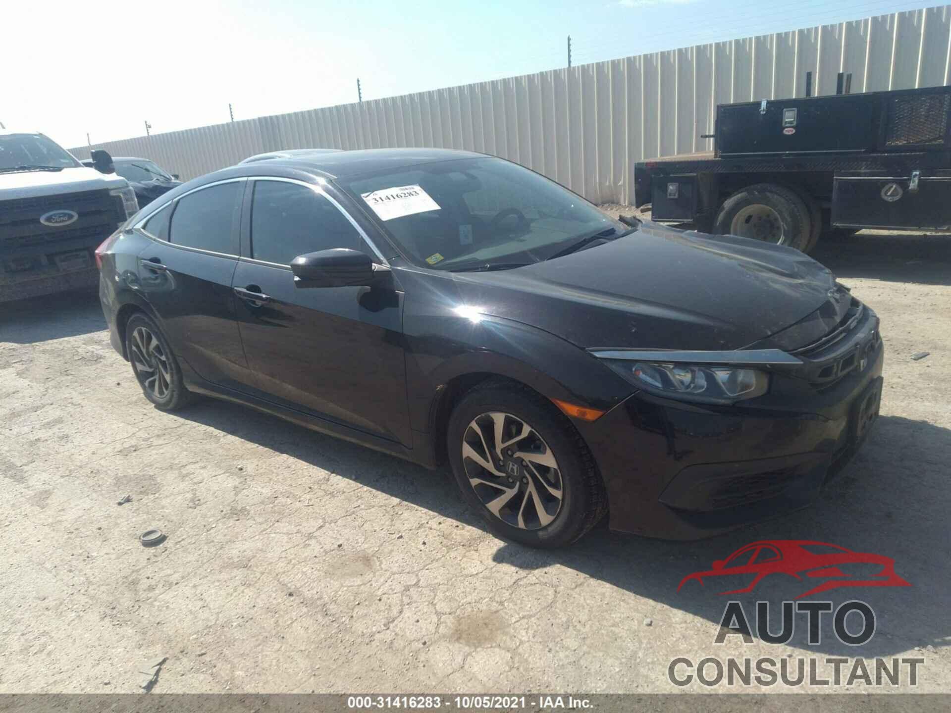 HONDA CIVIC SEDAN 2017 - 19XFC2F71HE003686