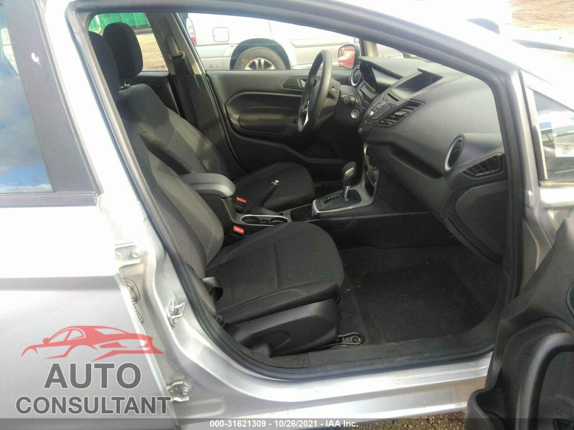 FORD FIESTA 2017 - 3FADP4EJXHM158480