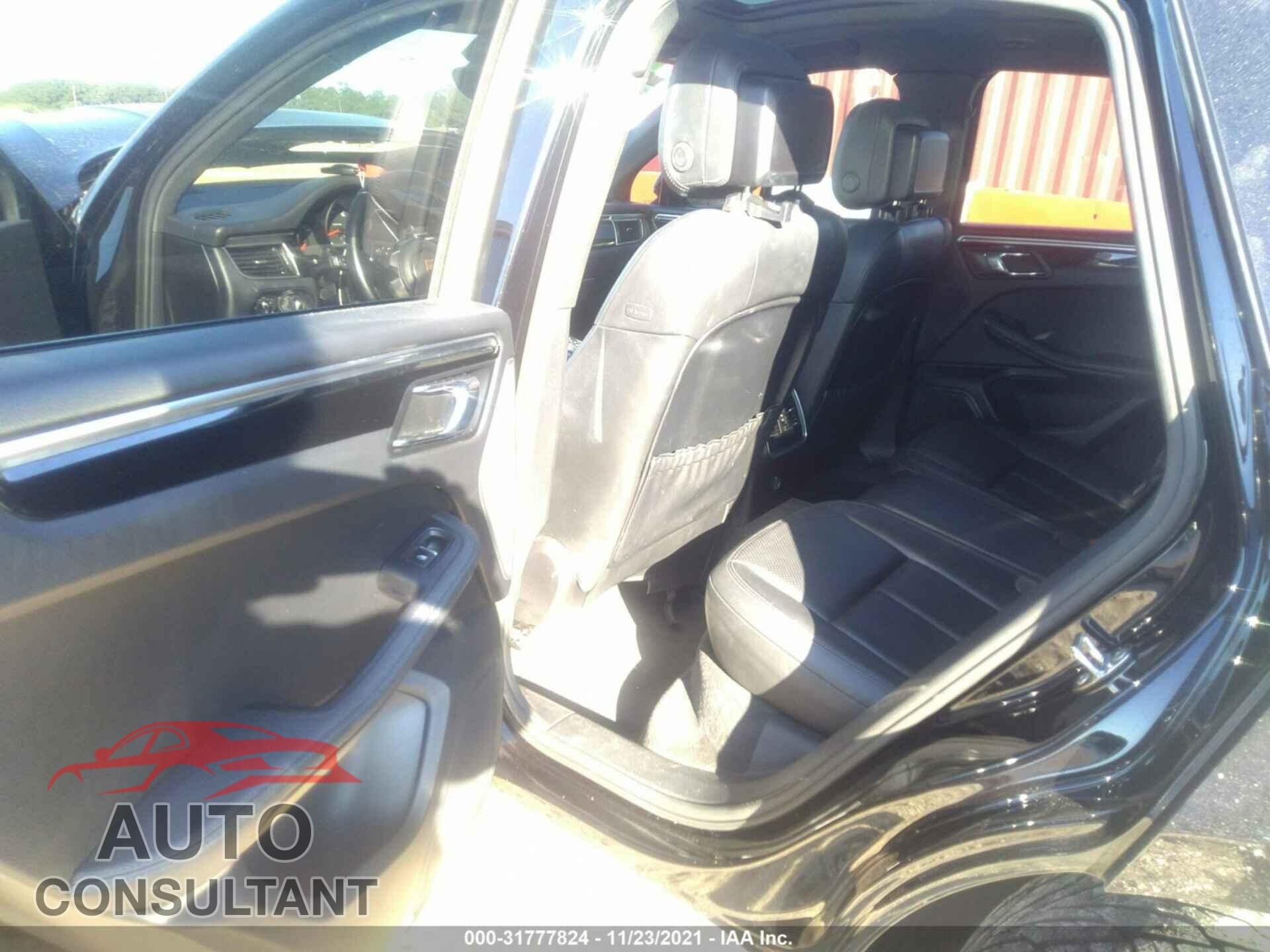 PORSCHE MACAN 2017 - WP1AA2A57HLB06008