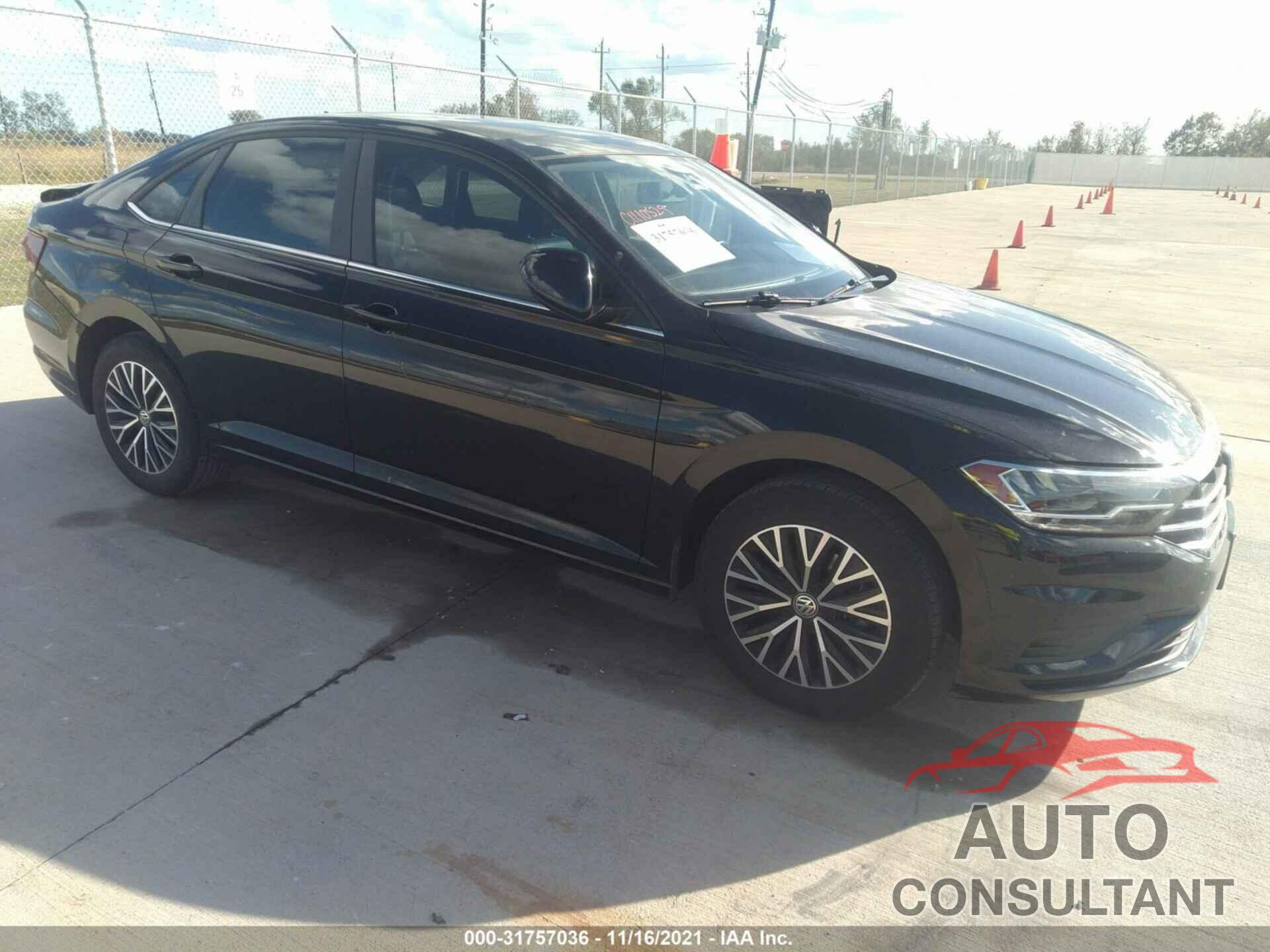 VOLKSWAGEN JETTA 2019 - 3VWC57BU4KM040490