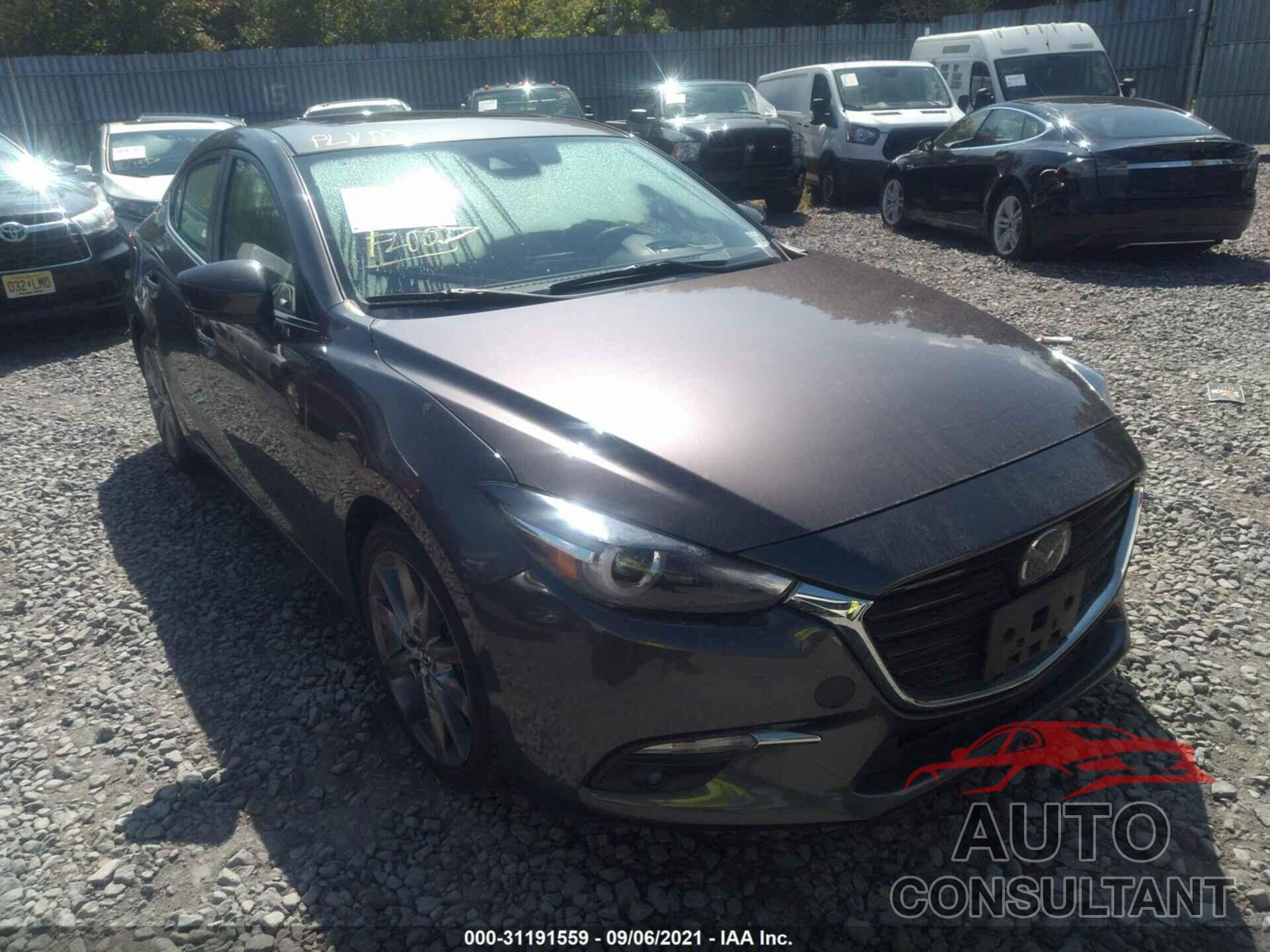MAZDA MAZDA3 4-DOOR 2018 - 3MZBN1W32JM178053