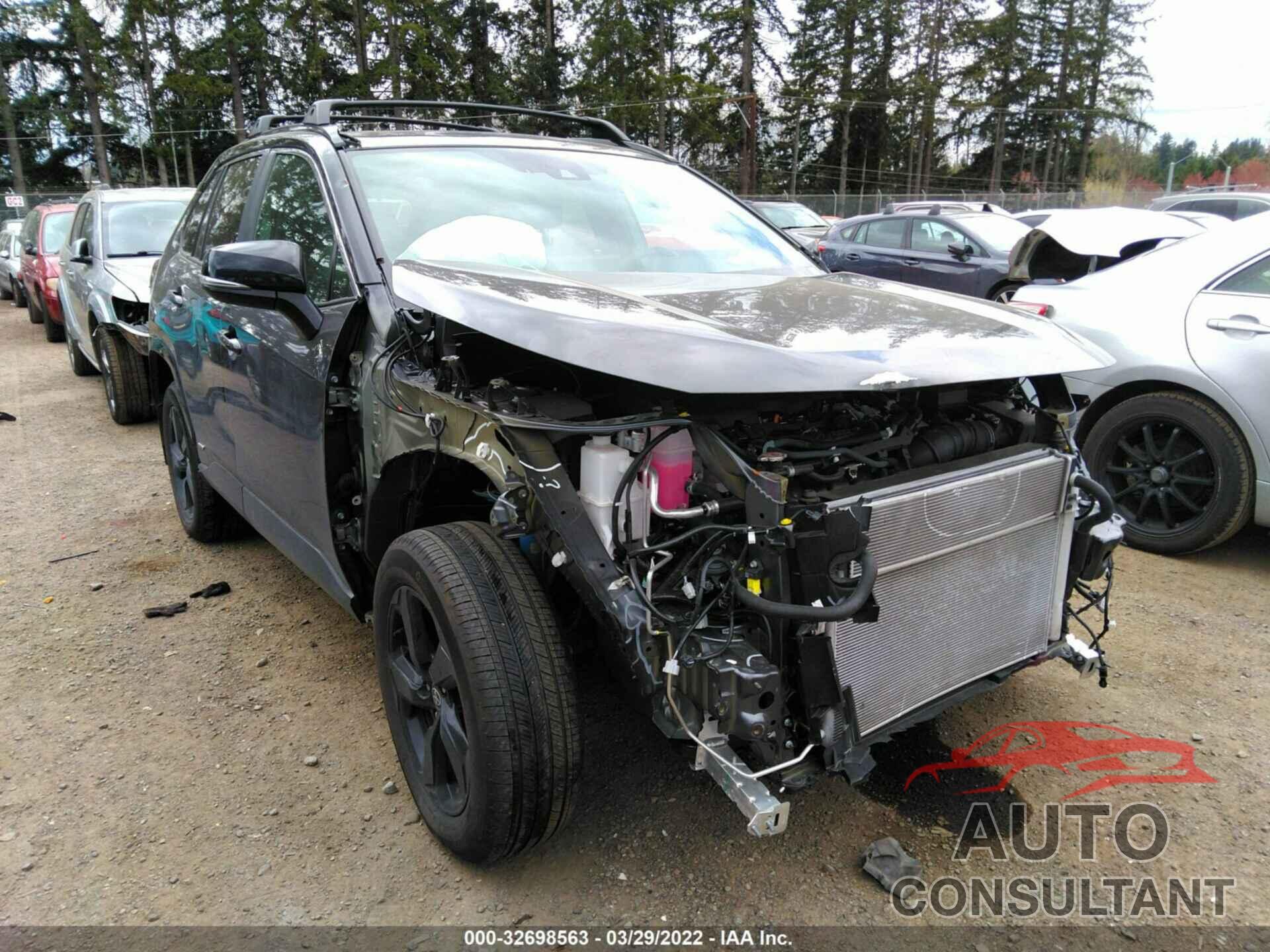 TOYOTA RAV4 2021 - 2T3E6RFV1MW016902