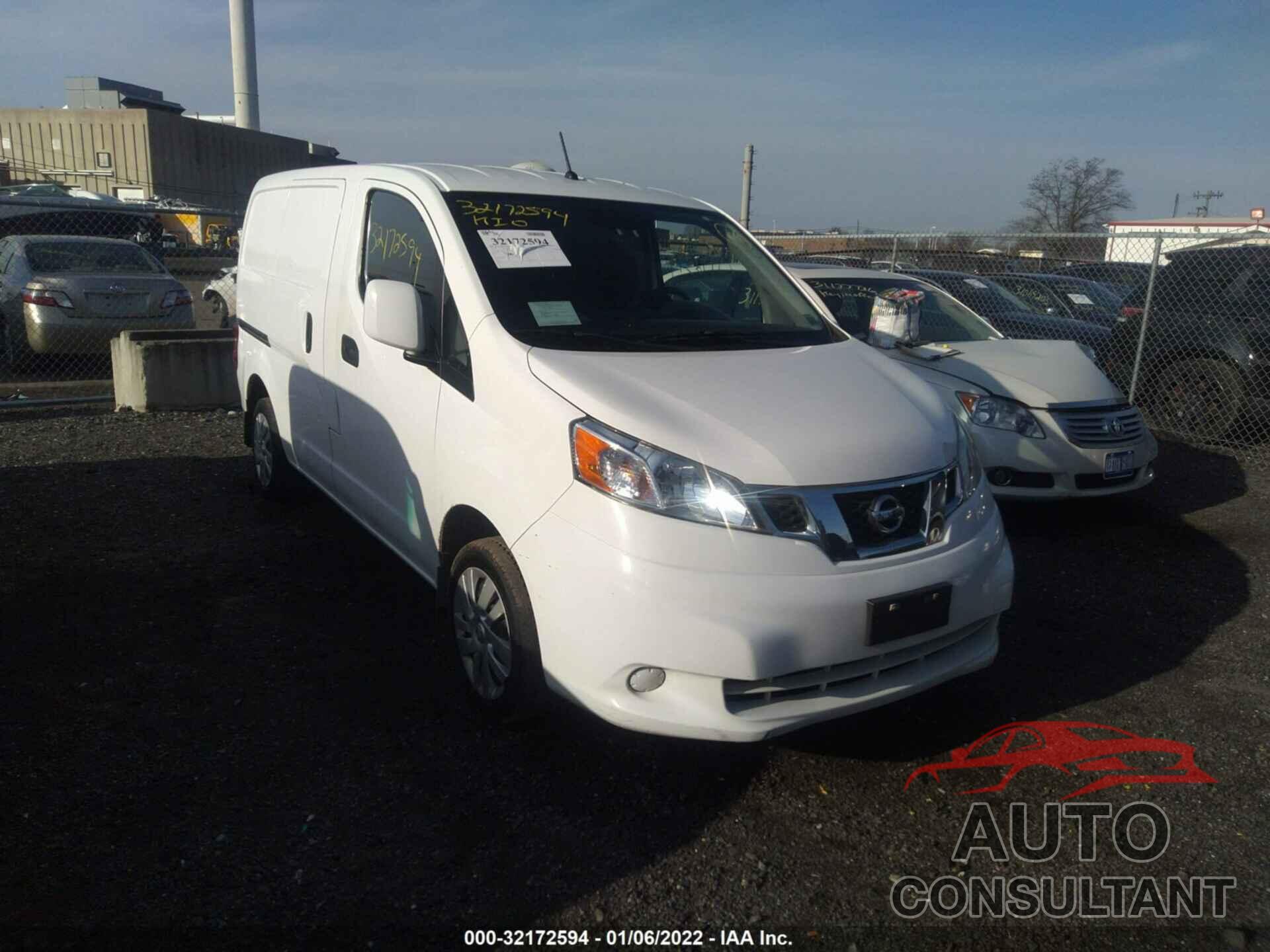 NISSAN NV200 COMPACT CARGO 2017 - 3N6CM0KN5HK713522