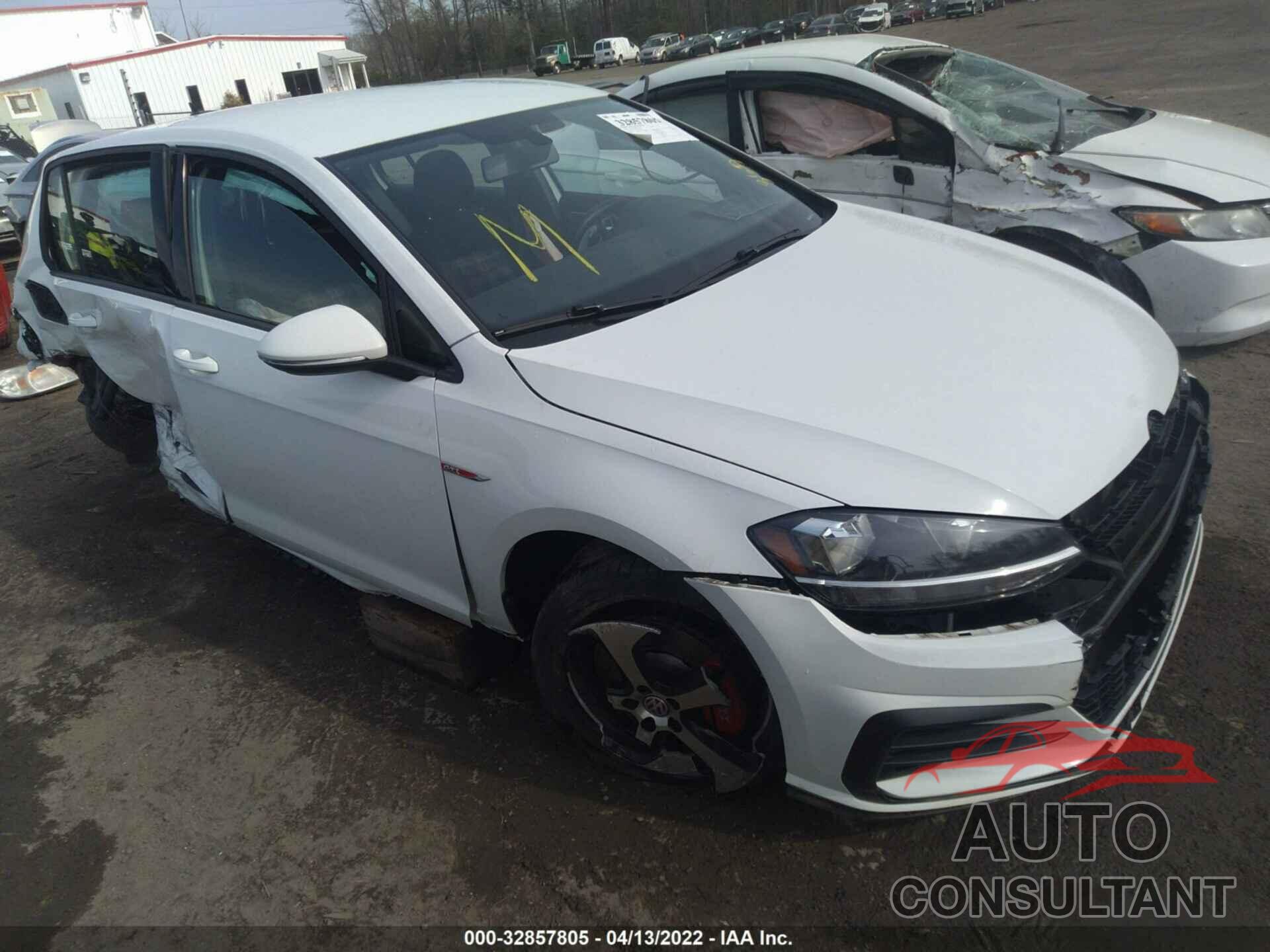 VOLKSWAGEN GOLF GTI 2019 - 3VW6T7AU7KM001106