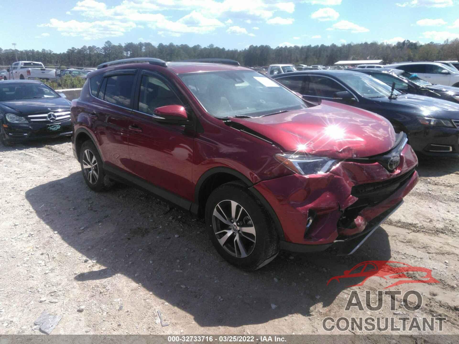 TOYOTA RAV4 2018 - JTMWFREV8JD116963