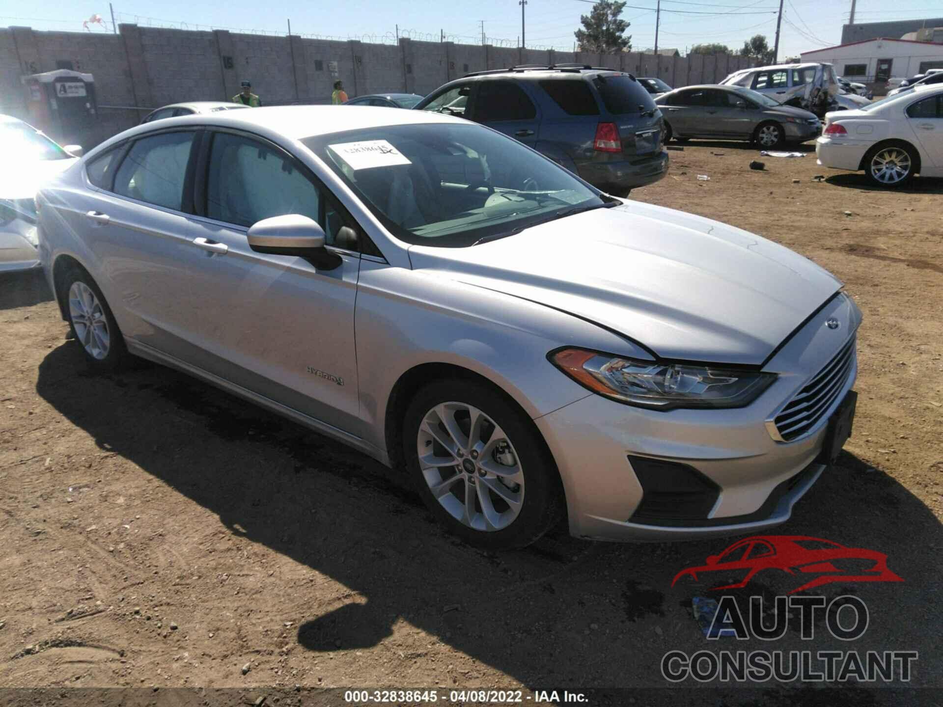 FORD FUSION HYBRID 2019 - 3FA6P0LU9KR201425