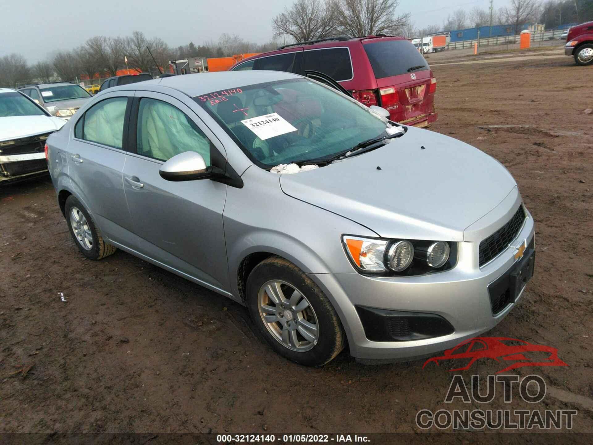 CHEVROLET SONIC 2016 - 1G1JC5SG6G4151553