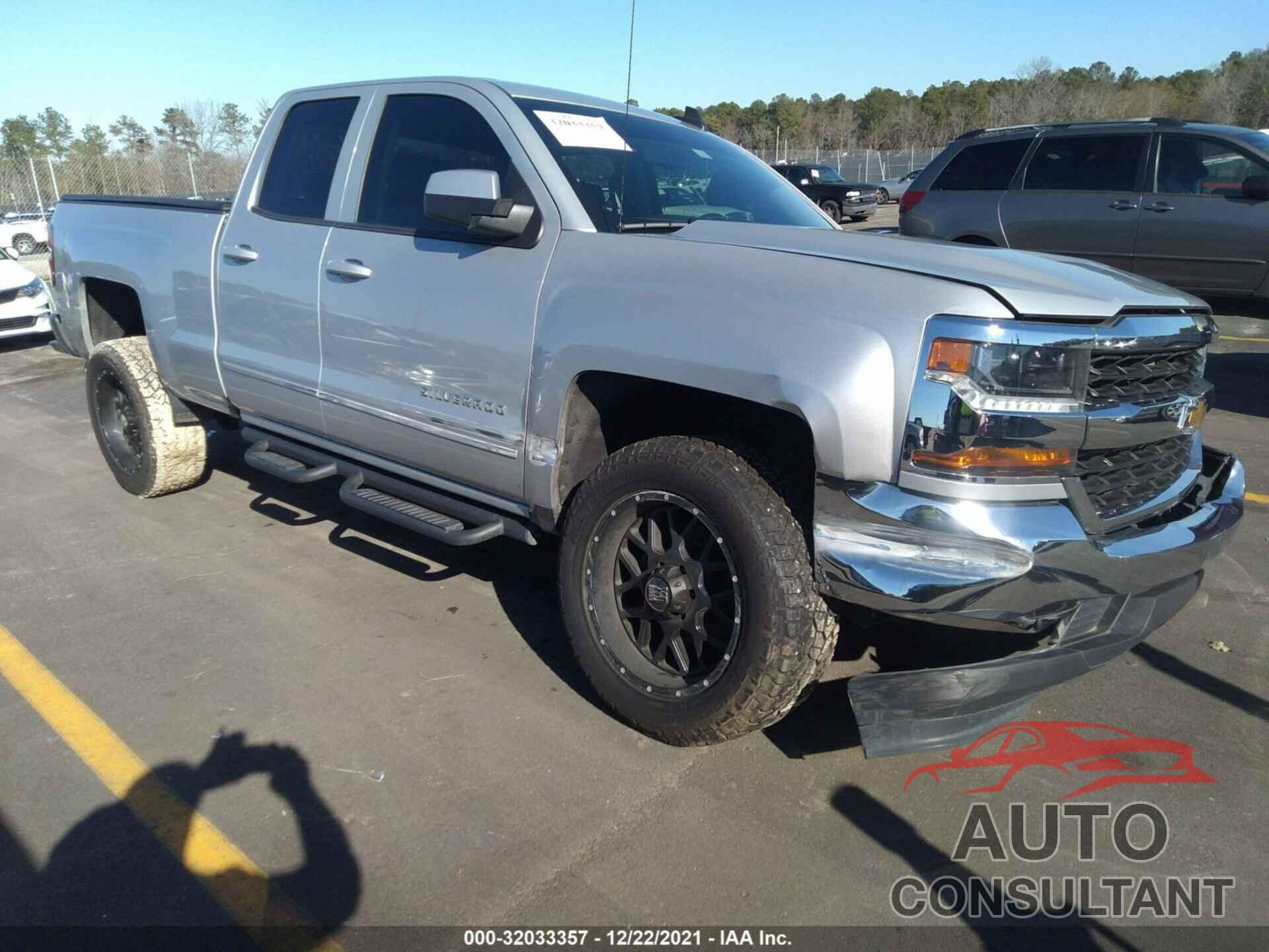 CHEVROLET SILVERADO 1500 2018 - 1GCRCREC9JZ172224