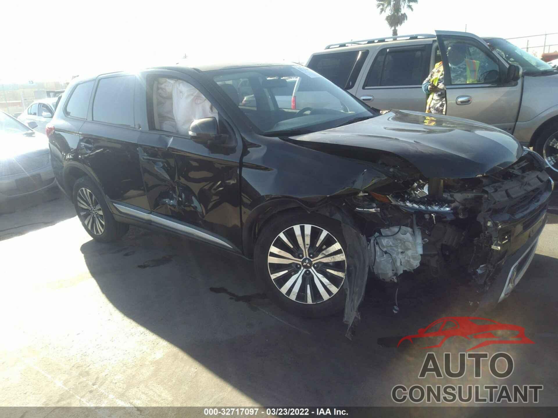 MITSUBISHI OUTLANDER 2019 - JA4AD3A35KZ049559
