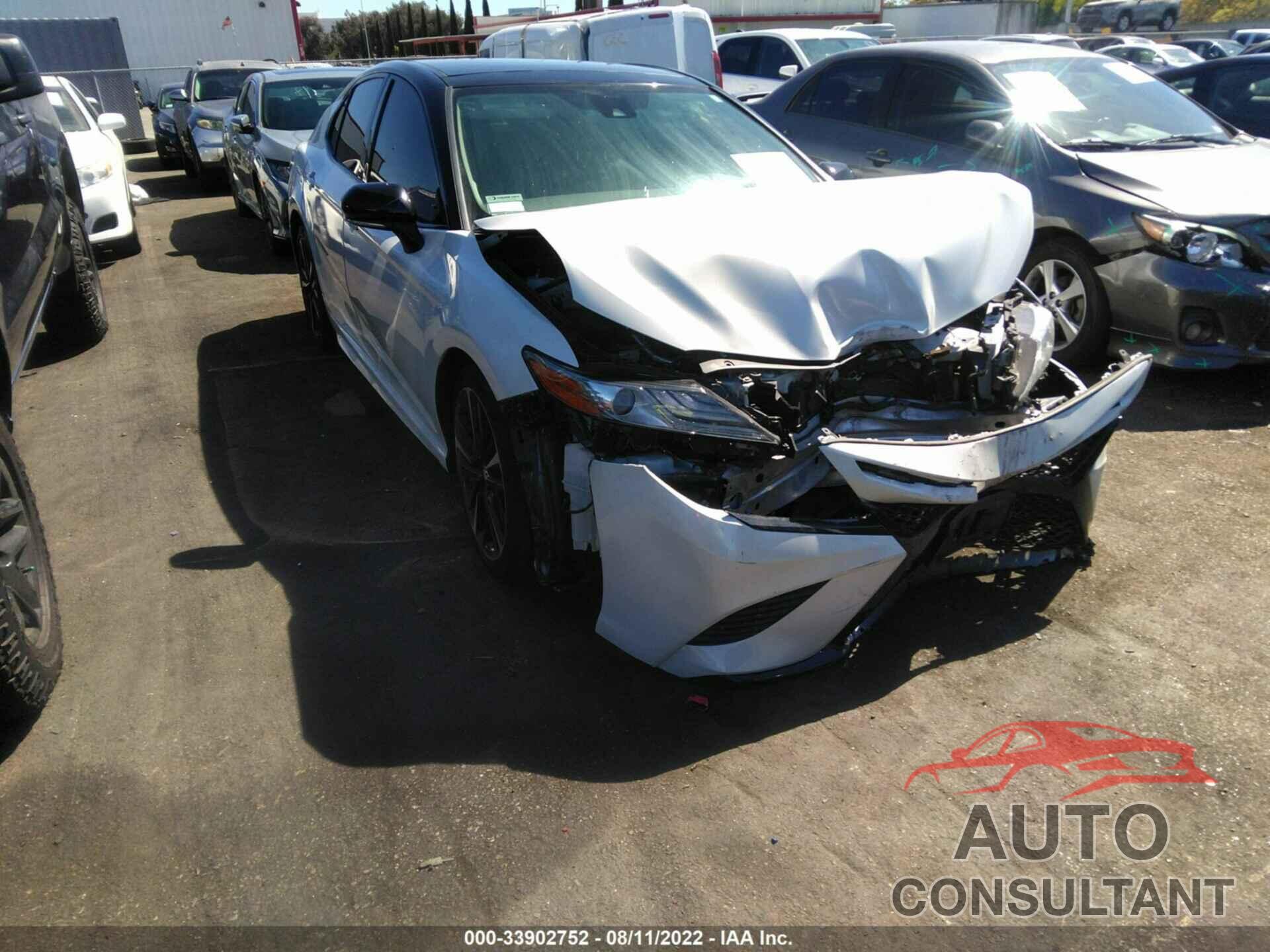 TOYOTA CAMRY 2019 - 4T1B61HK2KU212036
