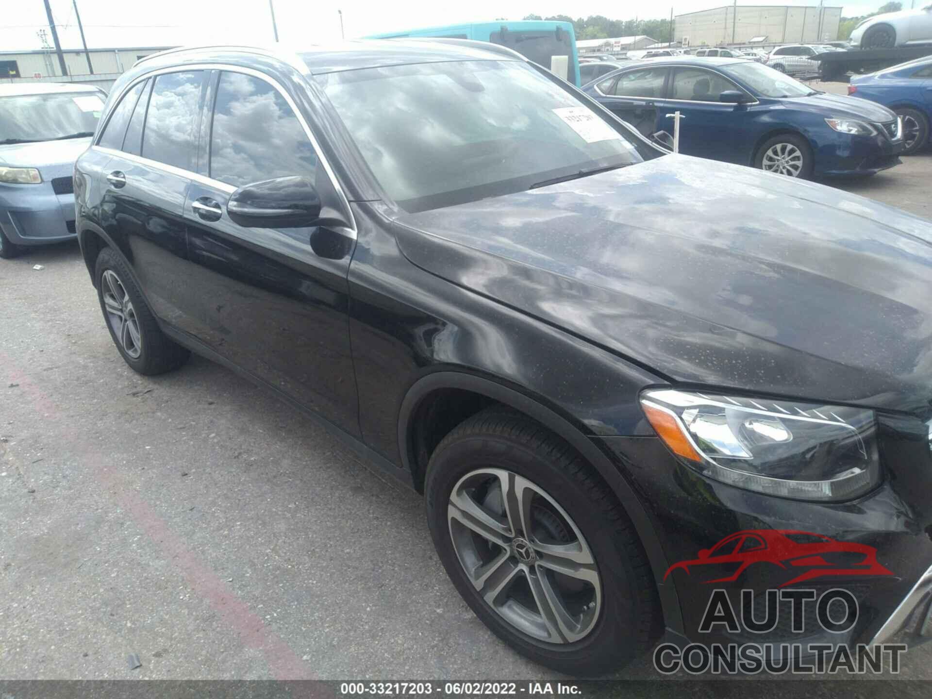 MERCEDES-BENZ GLC 2019 - WDC0G4JB2KV144877