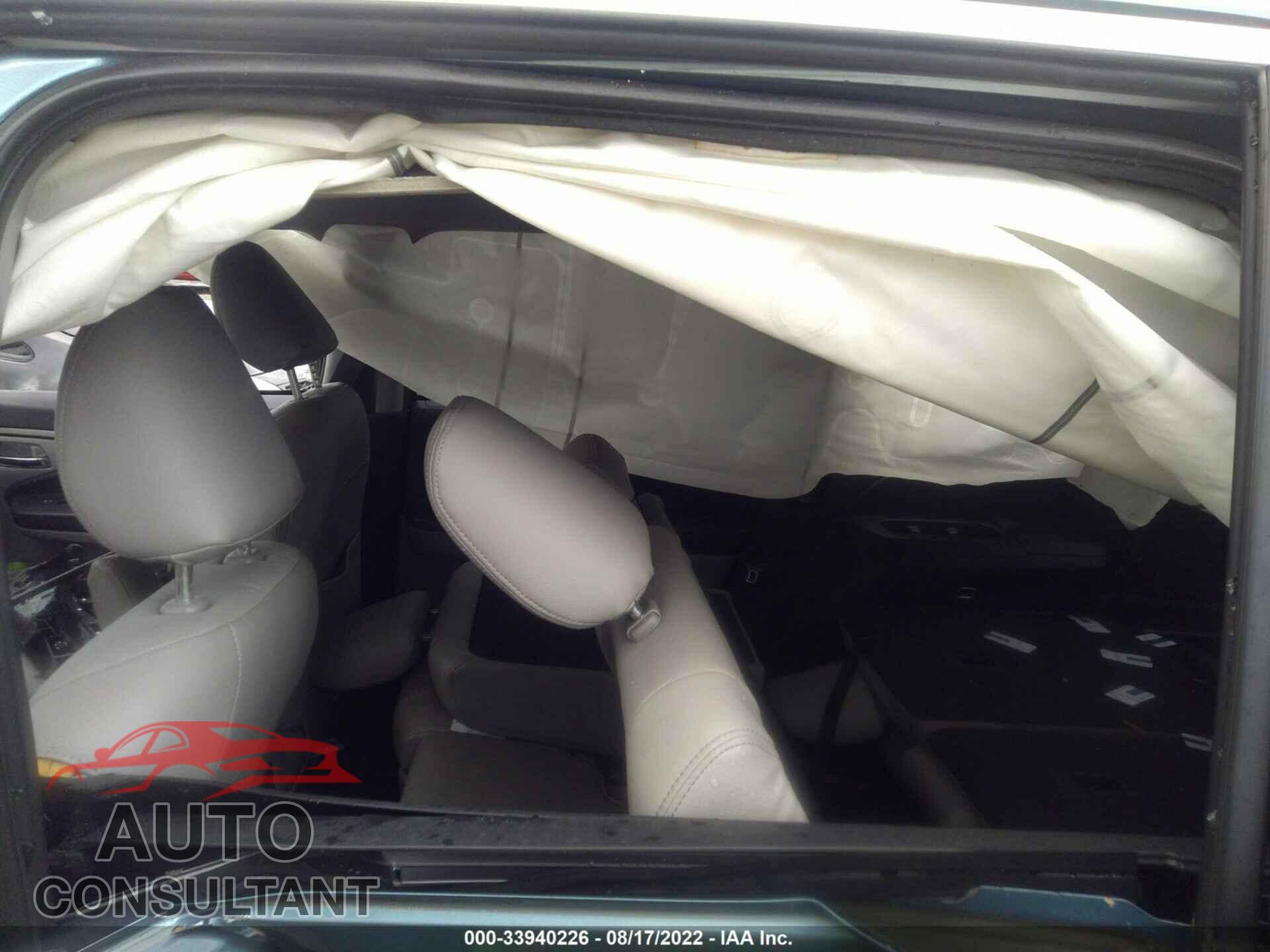 HONDA PILOT 2017 - 5FNYF5H35HB004782