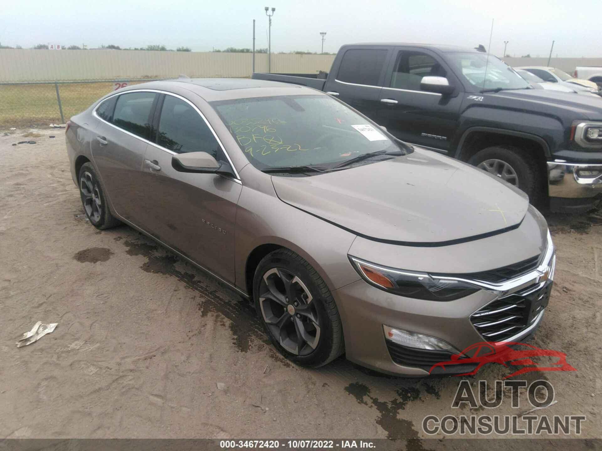 CHEVROLET MALIBU 2022 - 1G1ZD5ST2NF130746