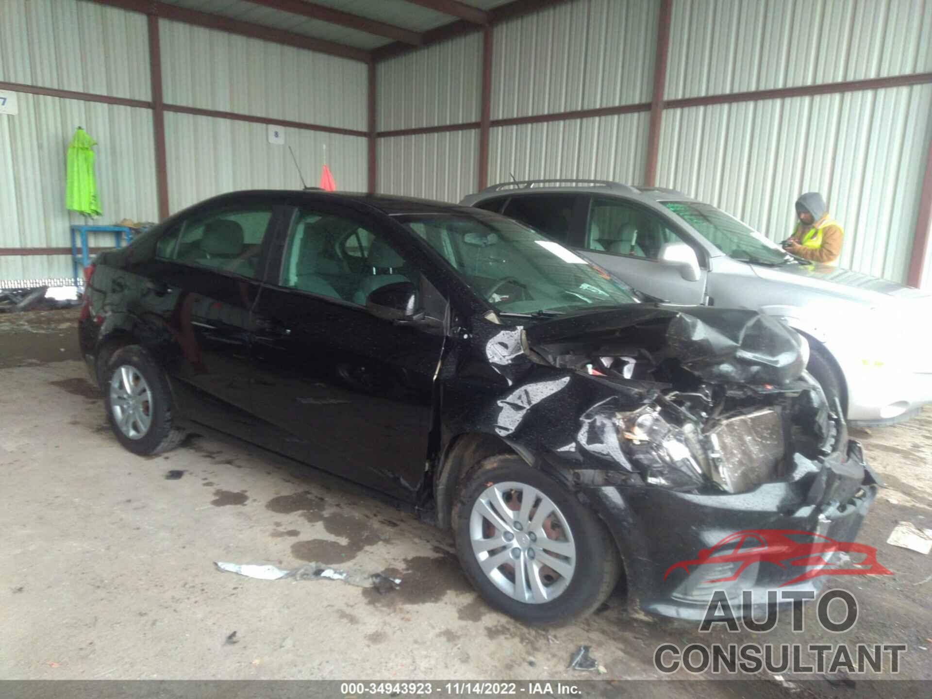 CHEVROLET SONIC 2017 - 1G1JB5SH3H4140779