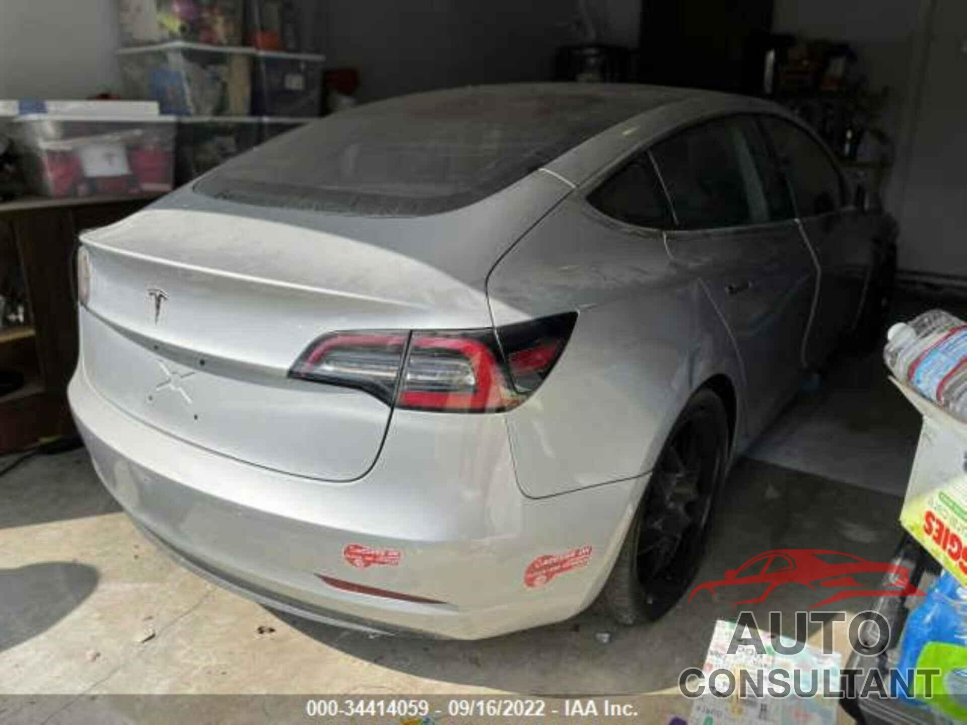 TESLA MODEL 3 2018 - 5YJ3E1EA0JF002906