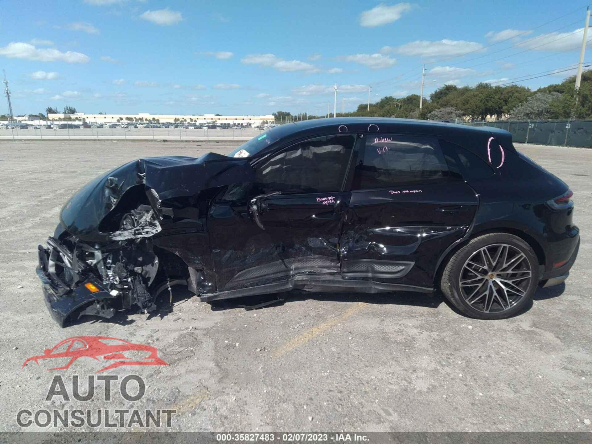 PORSCHE MACAN 2022 - WP1AA2A58NLB09009