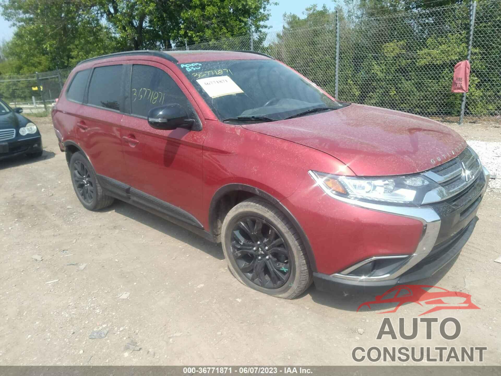 MITSUBISHI OUTLANDER 2018 - JA4AD3A37JZ044779