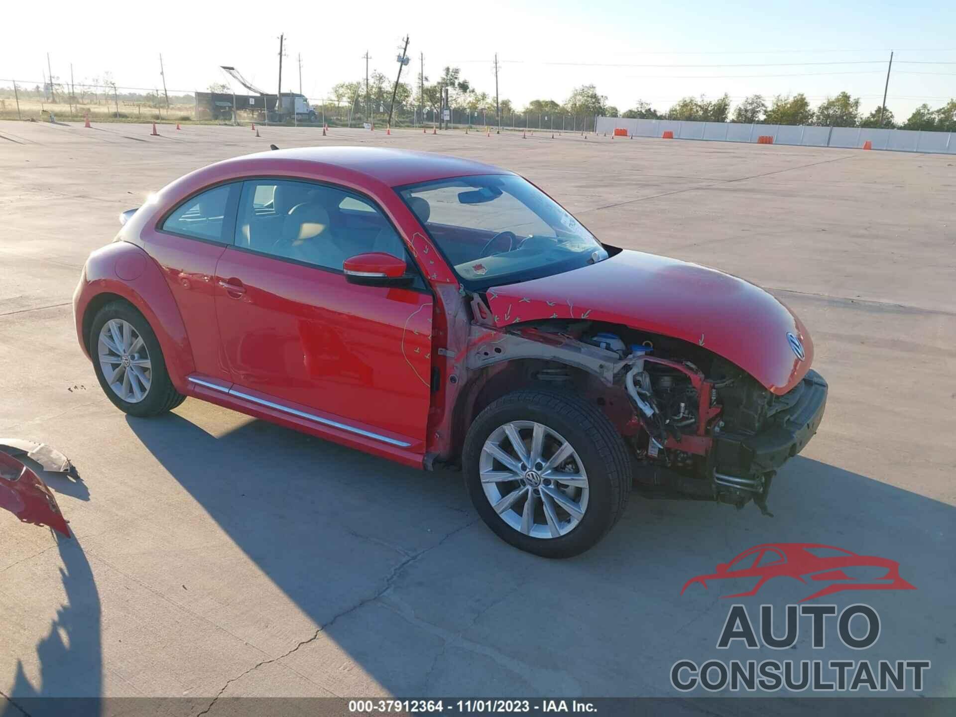VOLKSWAGEN BEETLE 2017 - 3VWJ17AT0HM614152