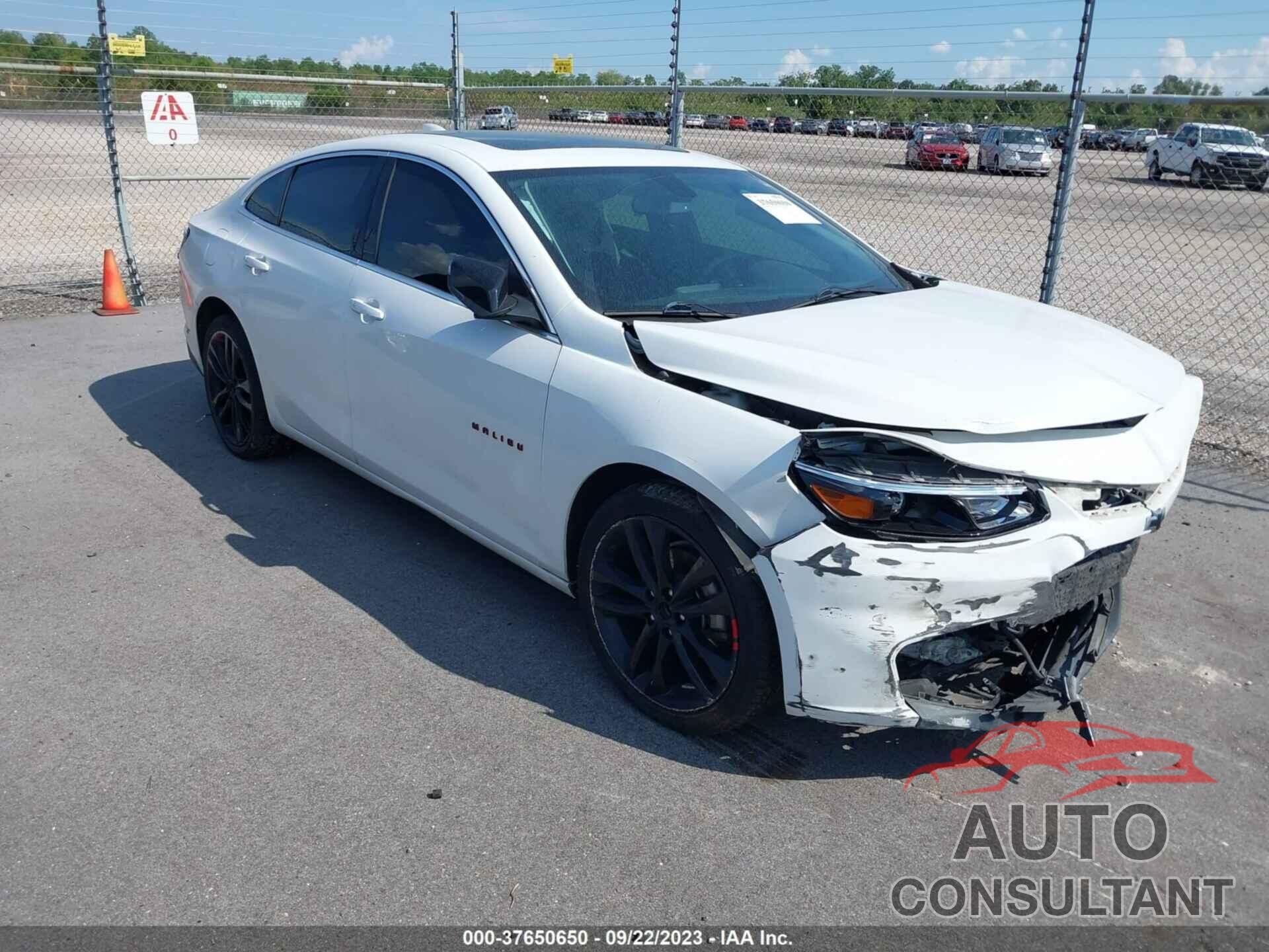 CHEVROLET MALIBU 2018 - 1G1ZD5ST5JF266721