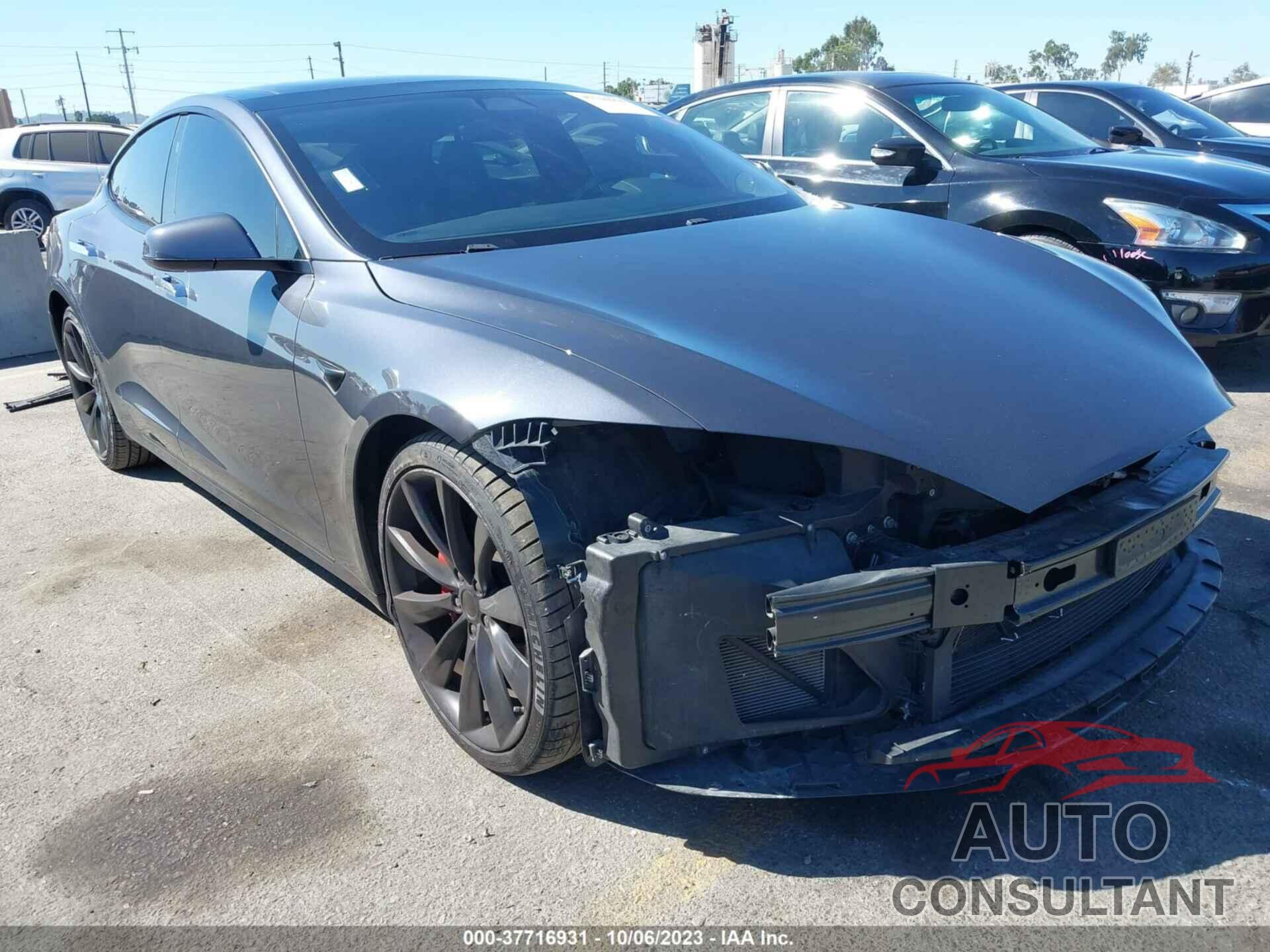 TESLA MODEL S 2018 - 5YJSA1E22JF277029