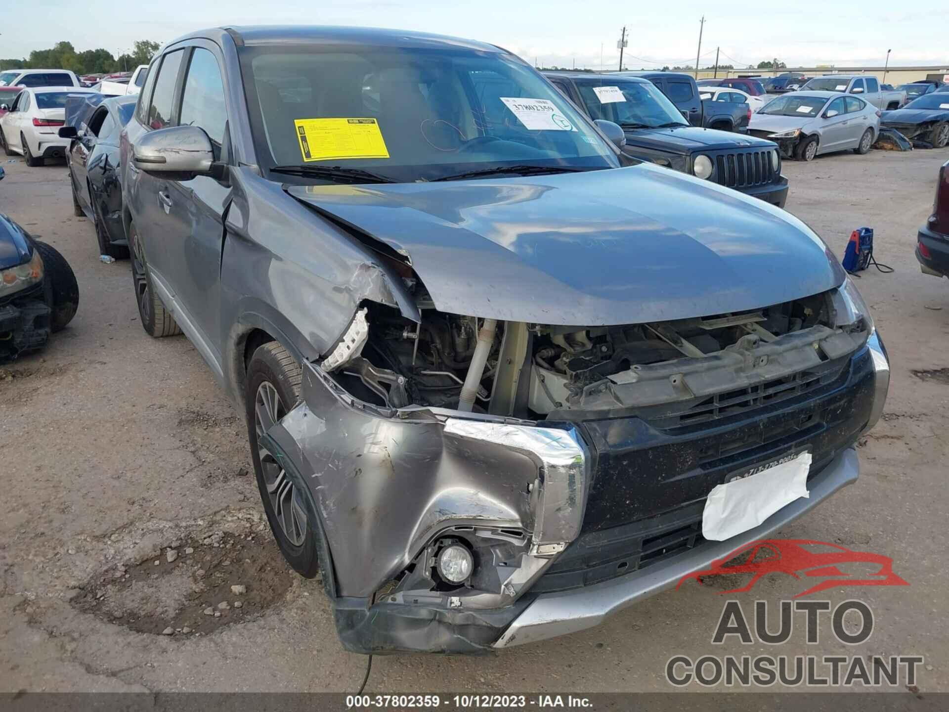 MITSUBISHI OUTLANDER 2018 - JA4AD3A37JJ001767