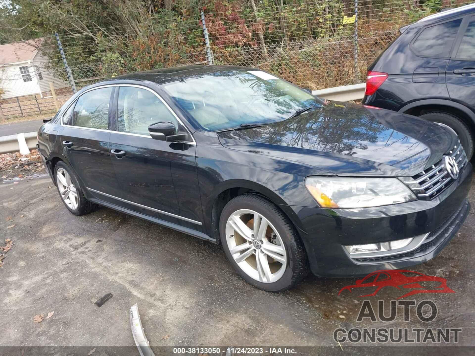 VOLKSWAGEN PASSAT 2015 - 1VWCV7A36FC013792