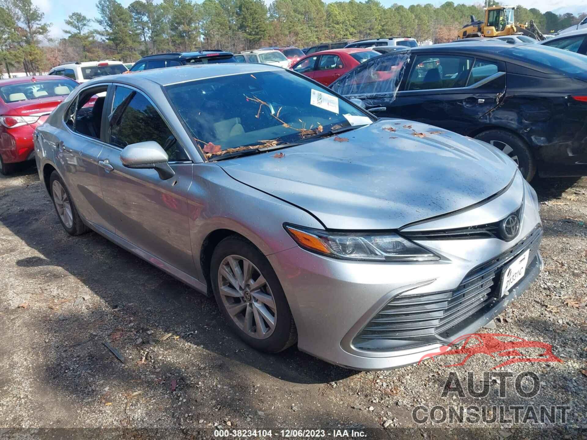 TOYOTA CAMRY 2022 - 4T1C11AK9NU685790