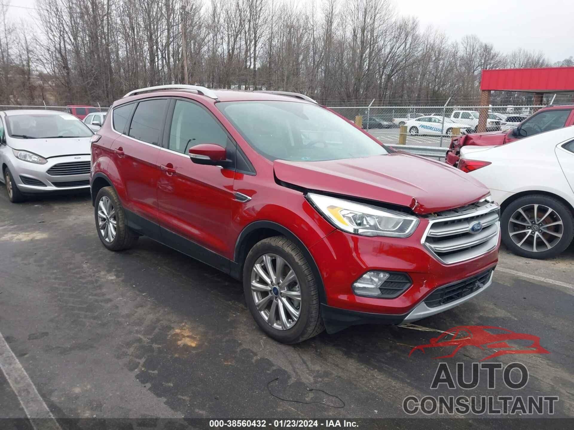 FORD ESCAPE 2017 - 1FMCU0J97HUF01448