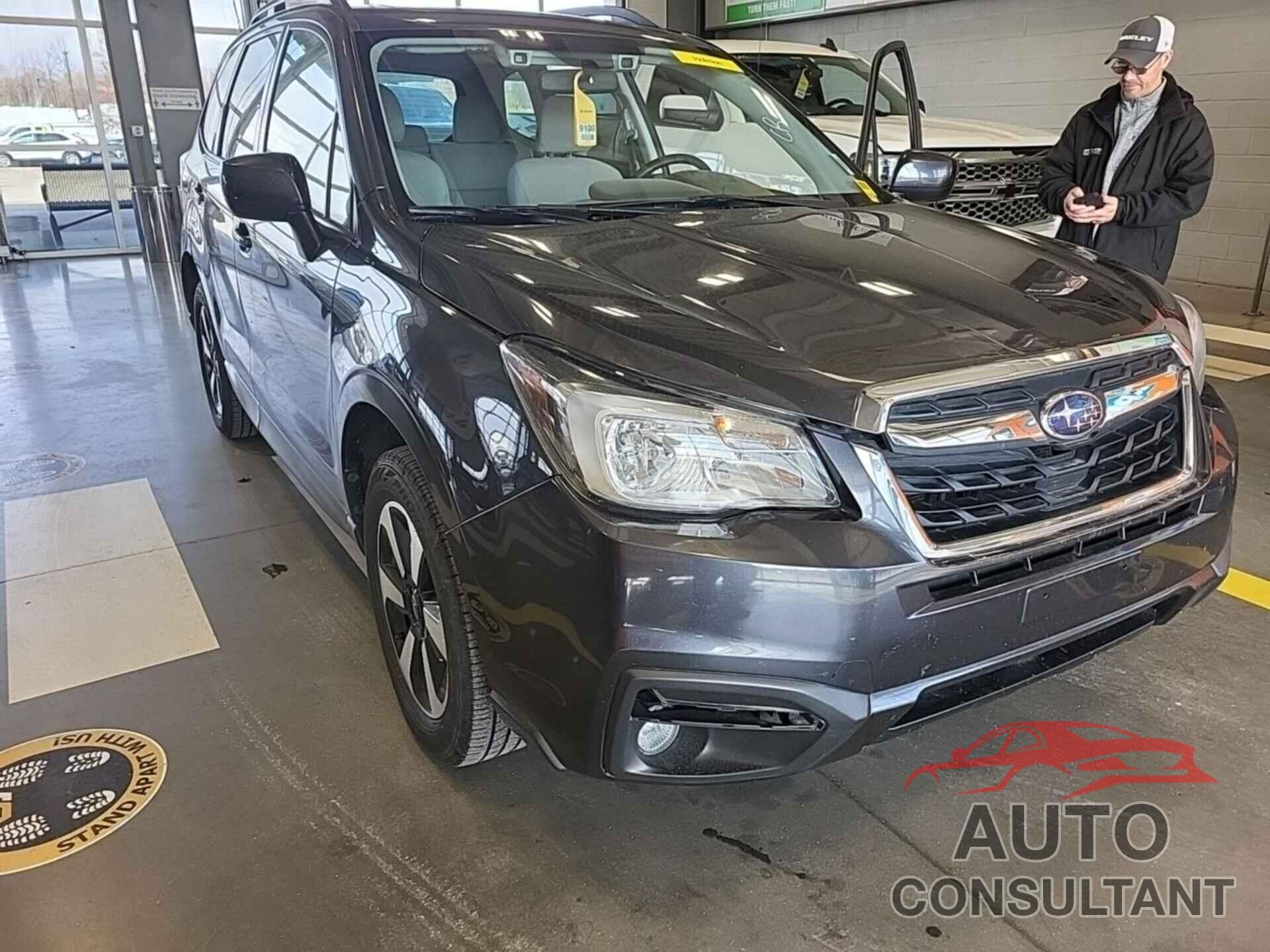 SUBARU FORESTER 2018 - JF2SJAGC8JH589105