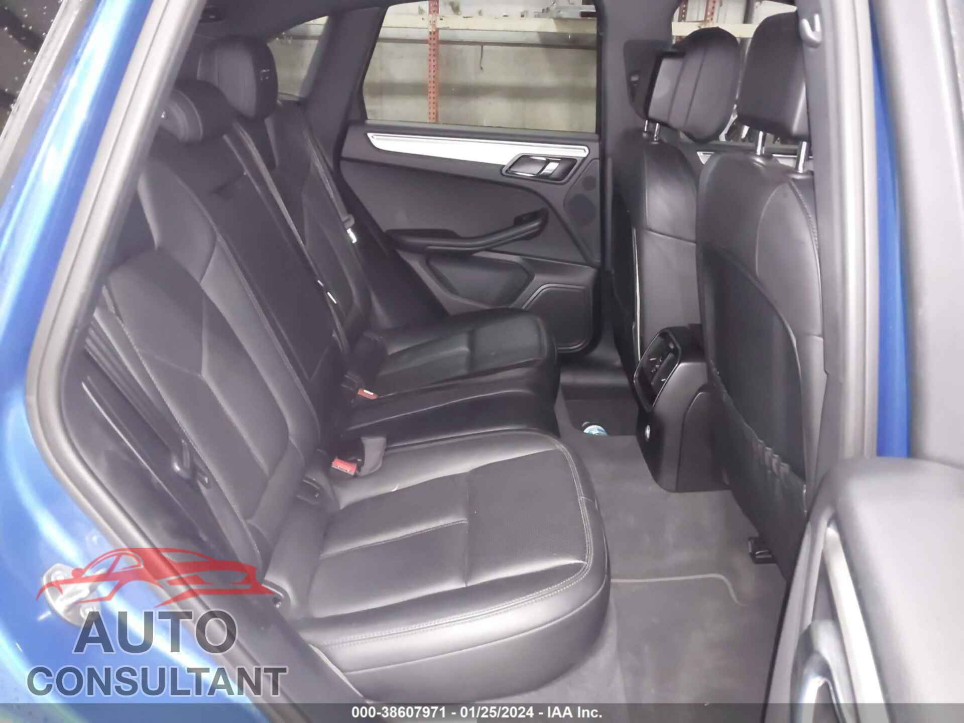 PORSCHE MACAN 2017 - WP1AG2A50HLB51077
