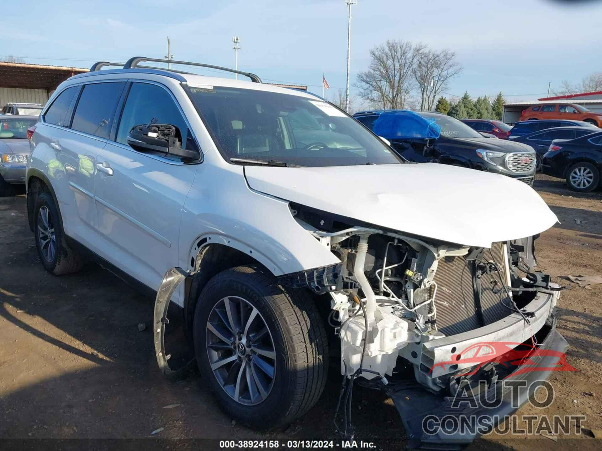 TOYOTA HIGHLANDER 2019 - 5TDKZRFH8KS339458