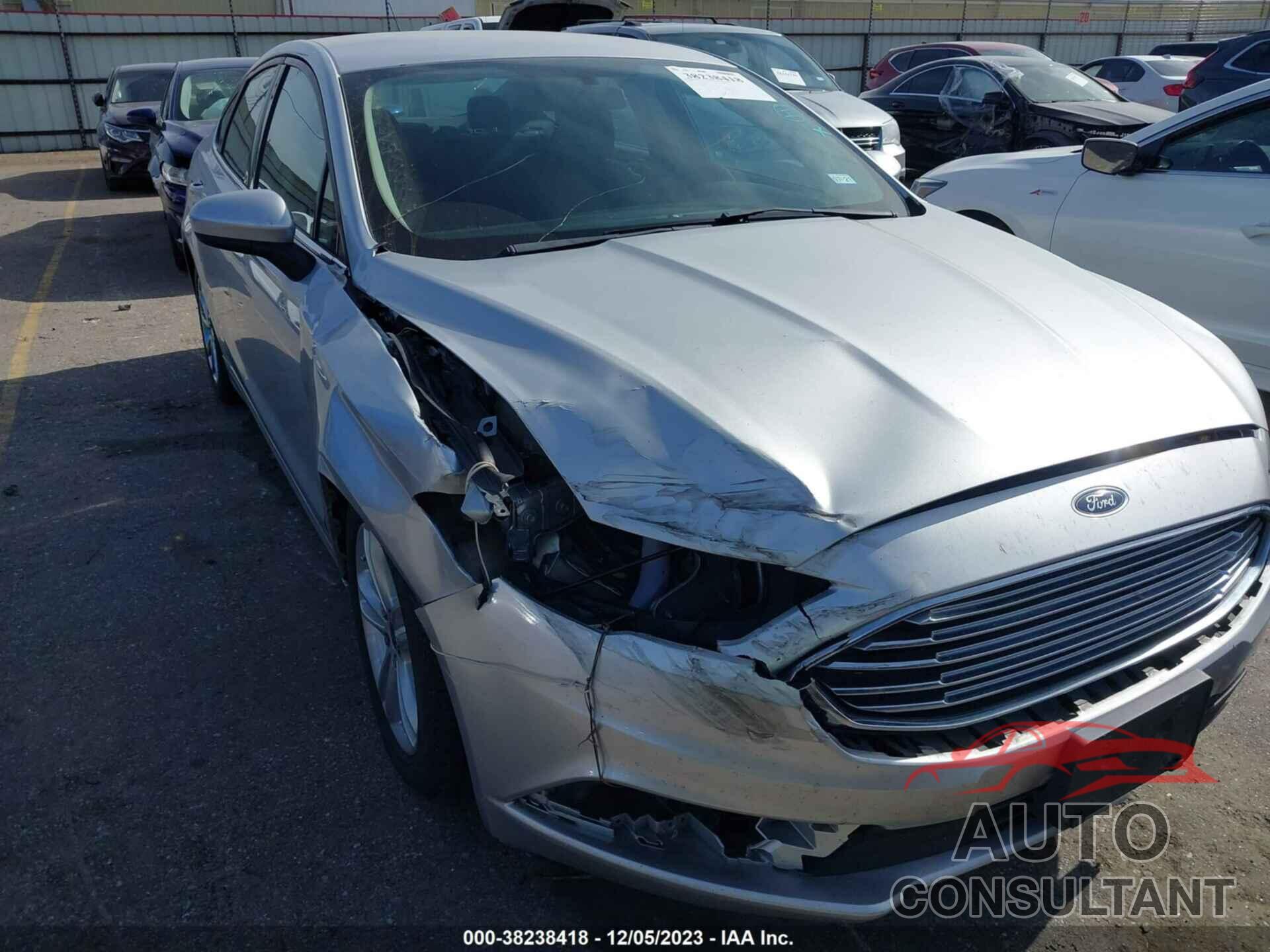 FORD FUSION 2018 - 3FA6P0H70JR136532