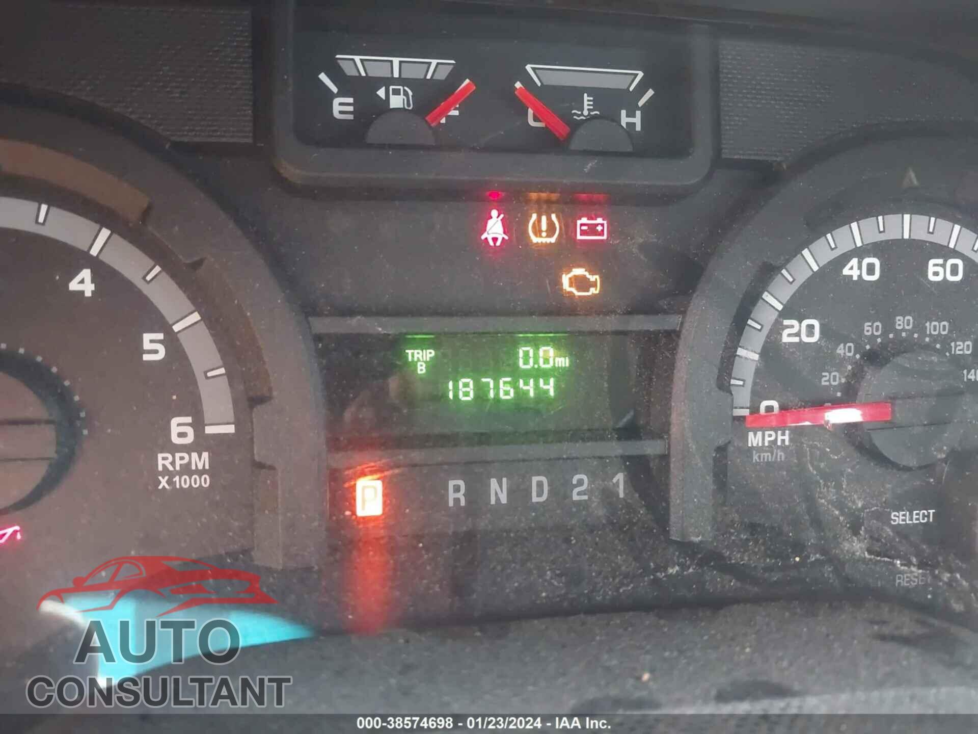 FORD E-350 SUPER DUTY 2013 - 1FBNE3BL2DDB34060
