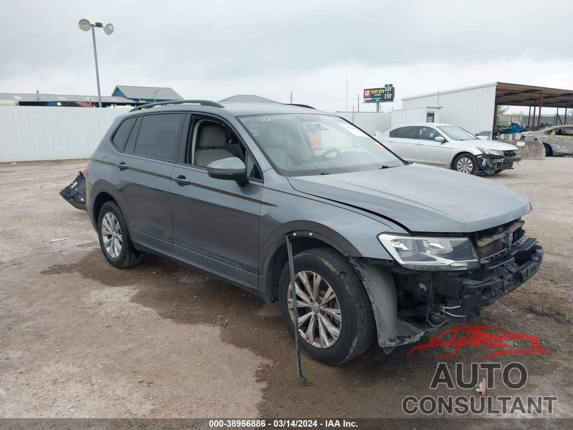 VOLKSWAGEN TIGUAN 2018 - 3VV0B7AX2JM132031