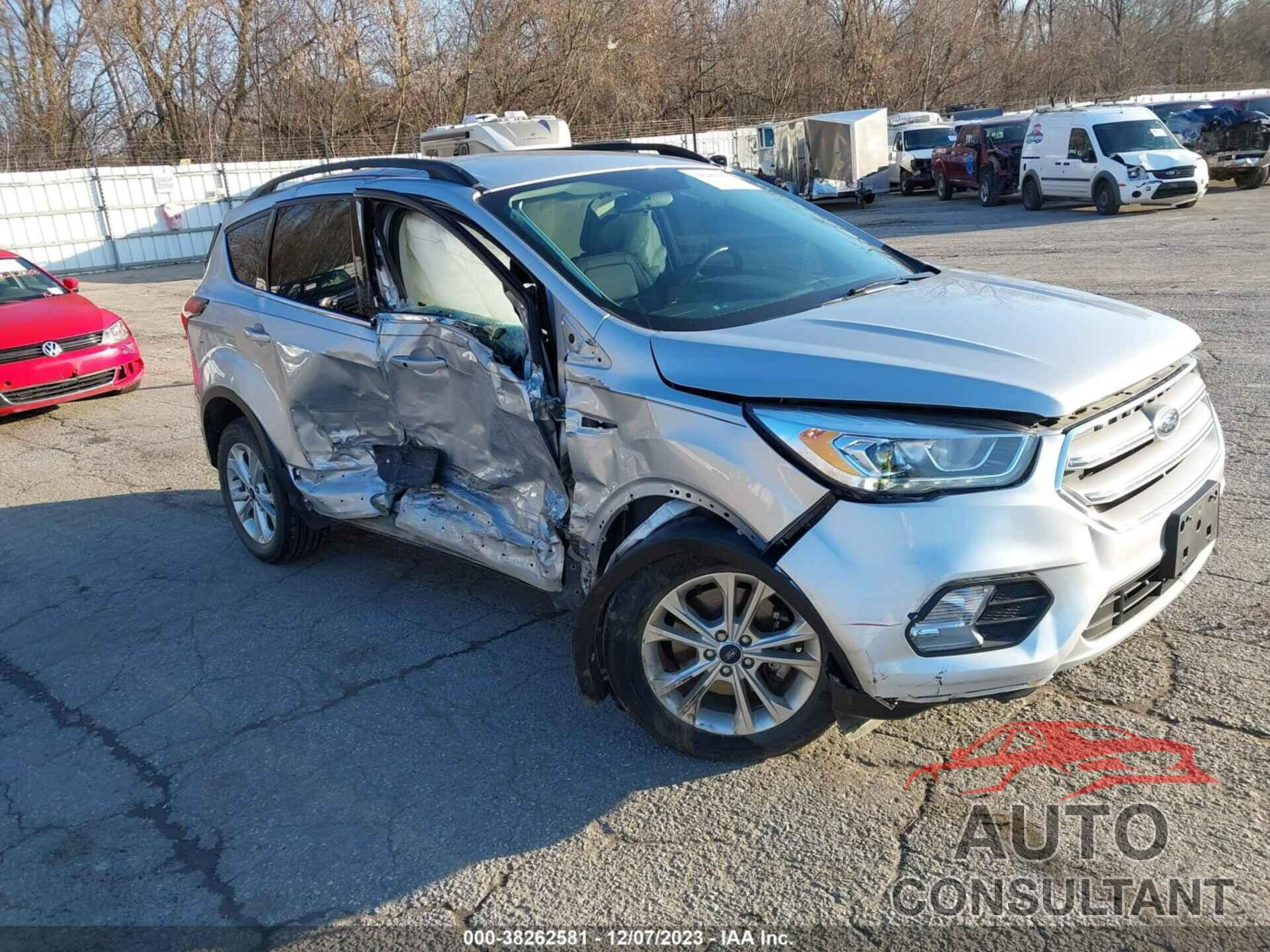 FORD ESCAPE 2019 - 1FMCU9HD1KUC38816