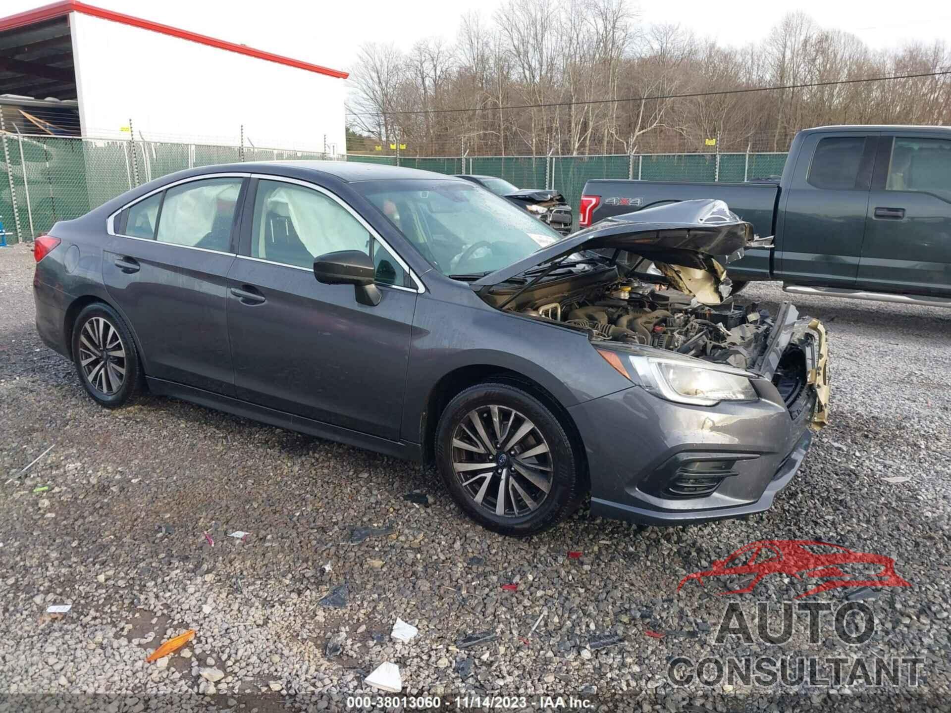 SUBARU LEGACY 2019 - 4S3BNAB6XK3025183