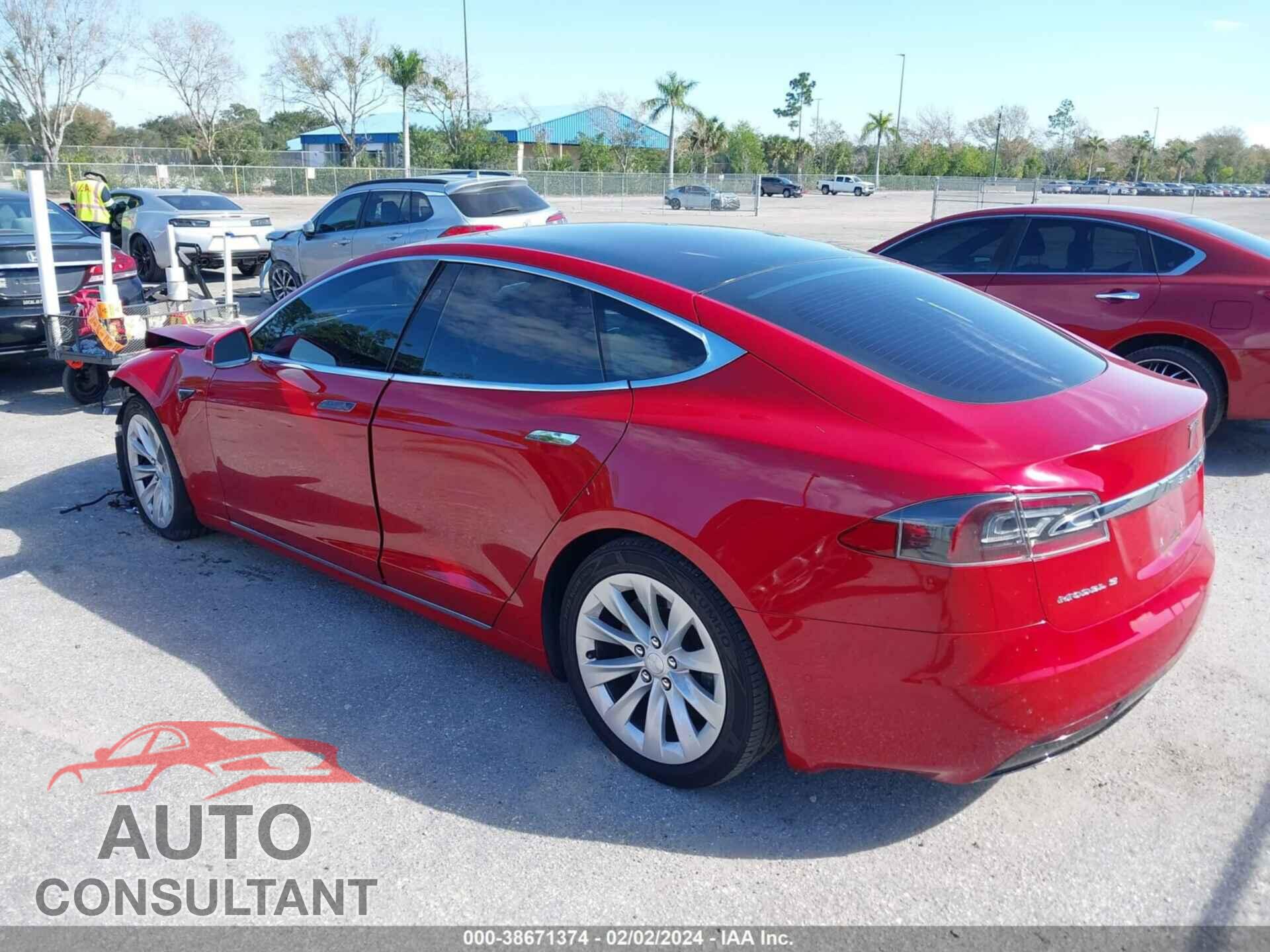 TESLA MODEL S 2017 - 5YJSA1E12HF213106