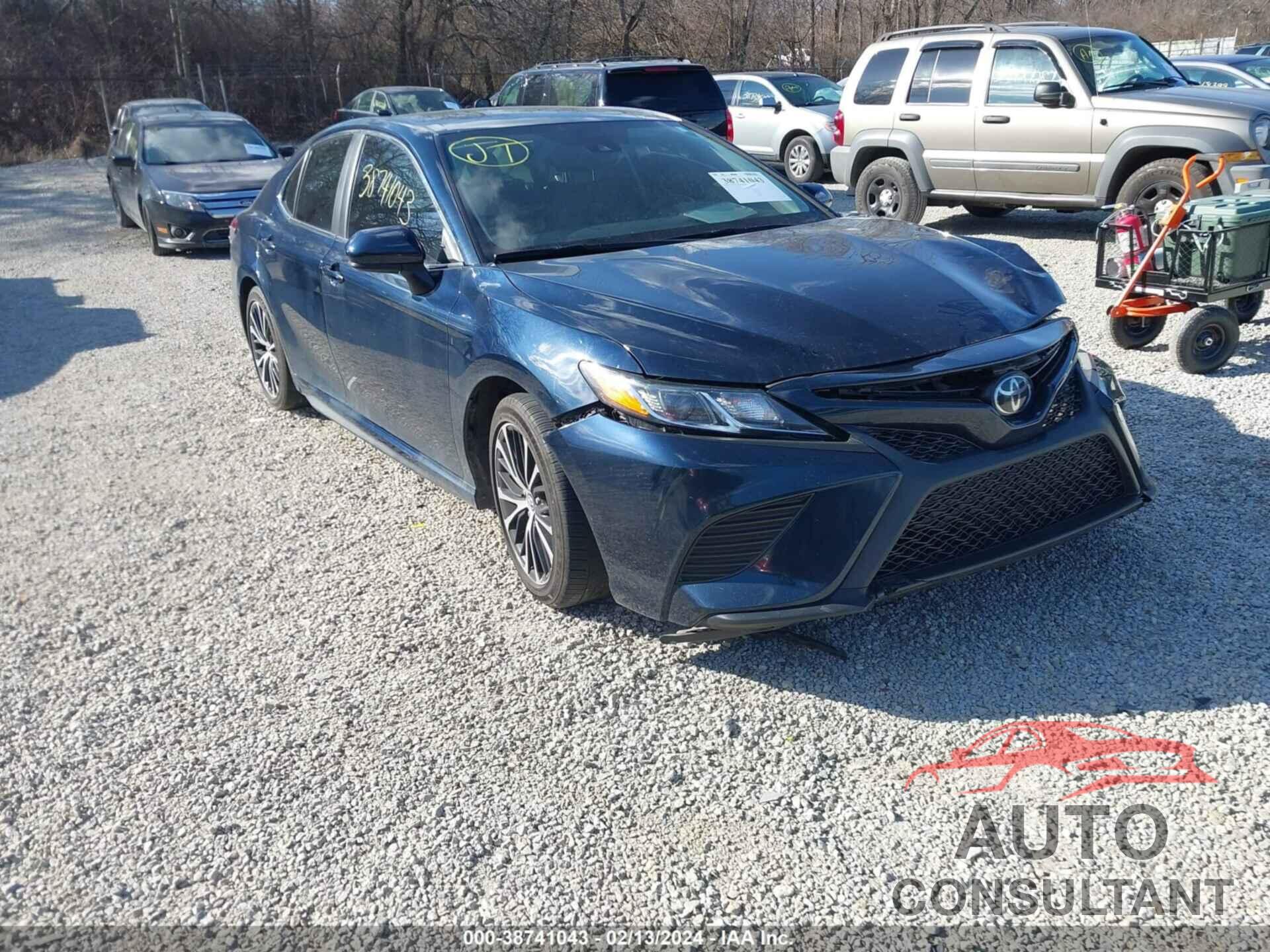 TOYOTA CAMRY 2019 - 4T1B11HK6KU707600